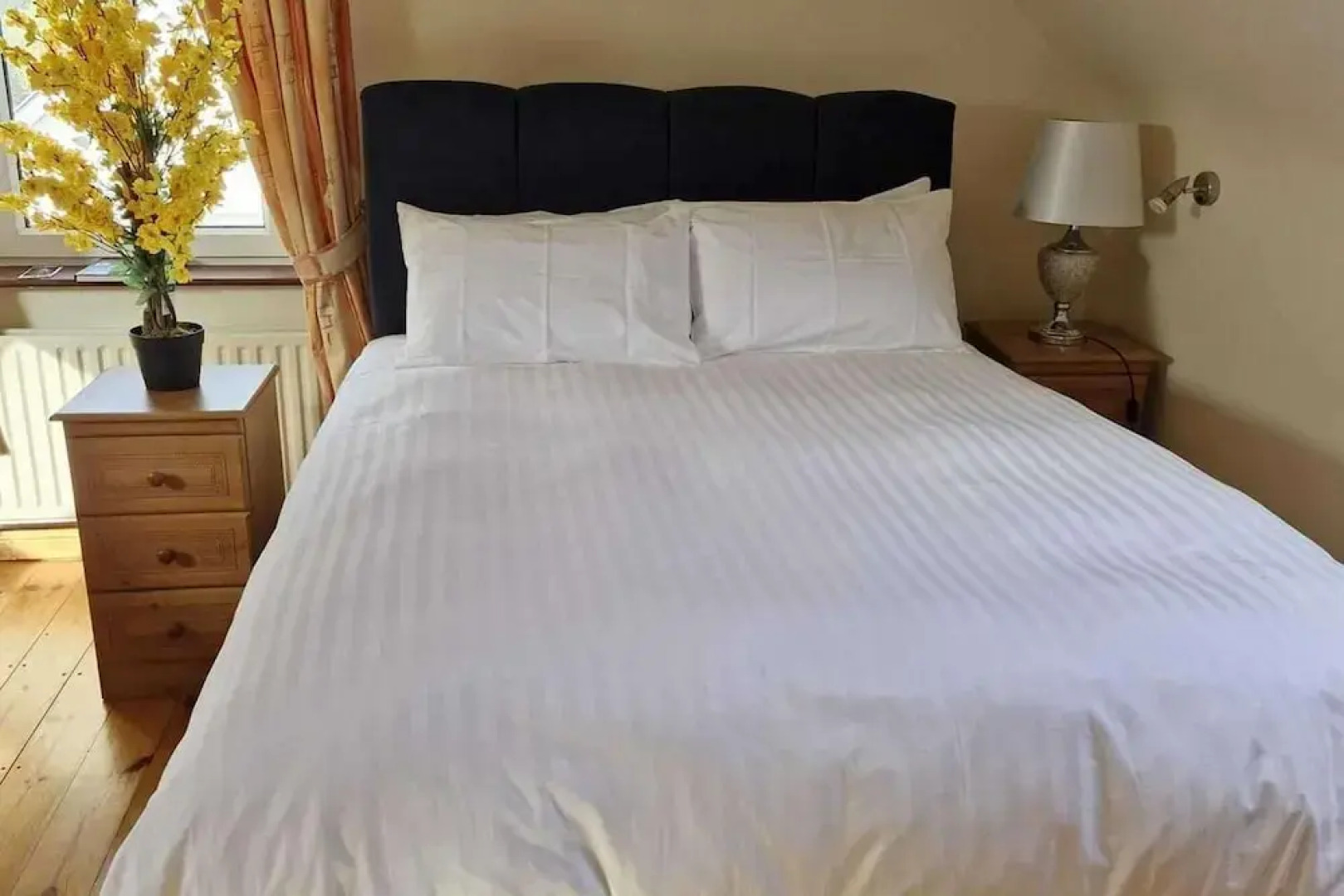 Villa Daffodil - Sleeps 2 & Stunning Seaside Views