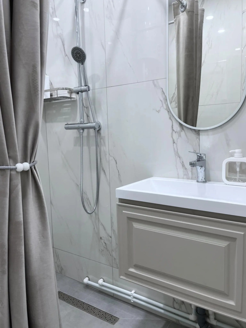 STATUS (Статус) на улице Степана Повха