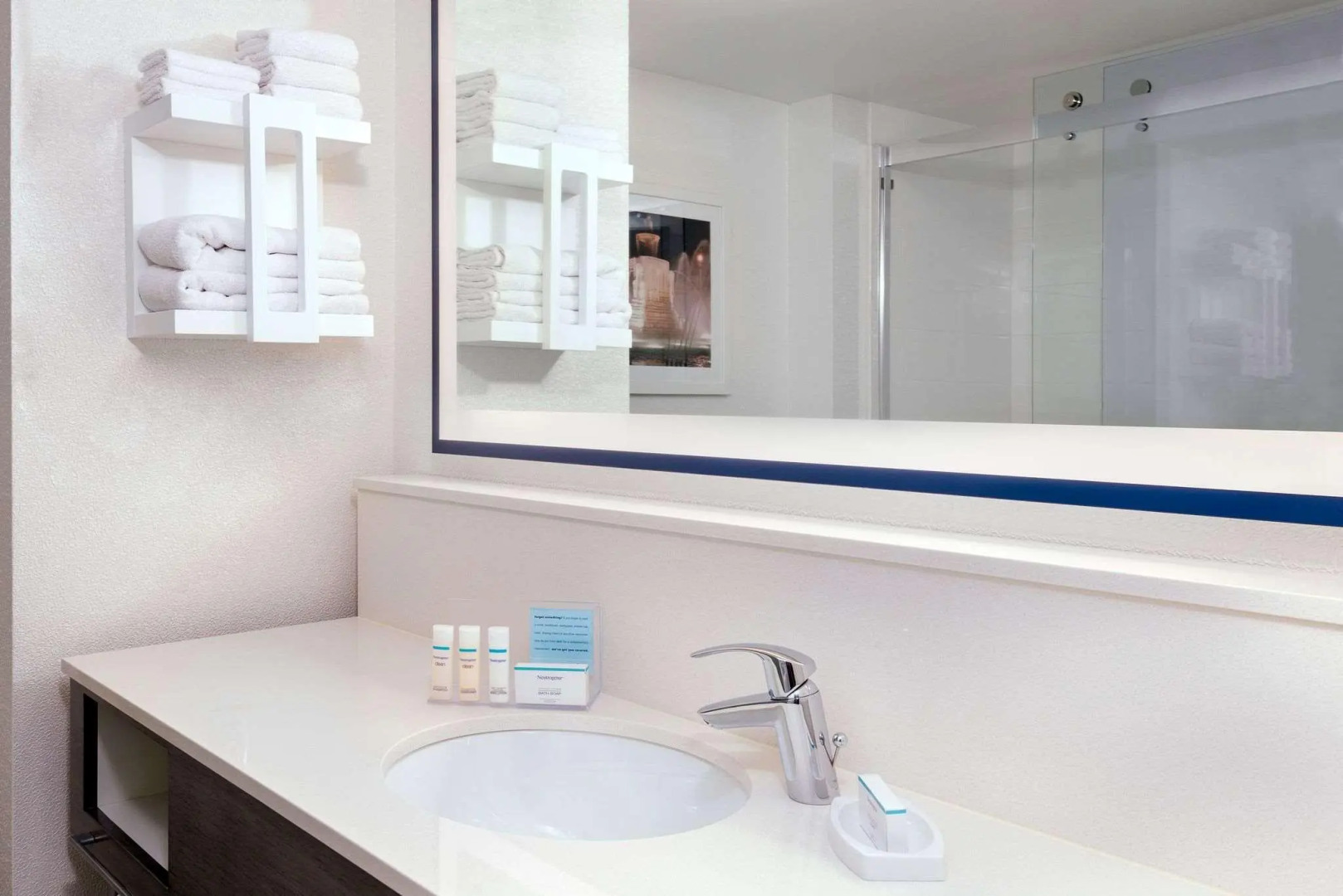 Hampton Inn & Suites Kansas City-Country Club Plaza