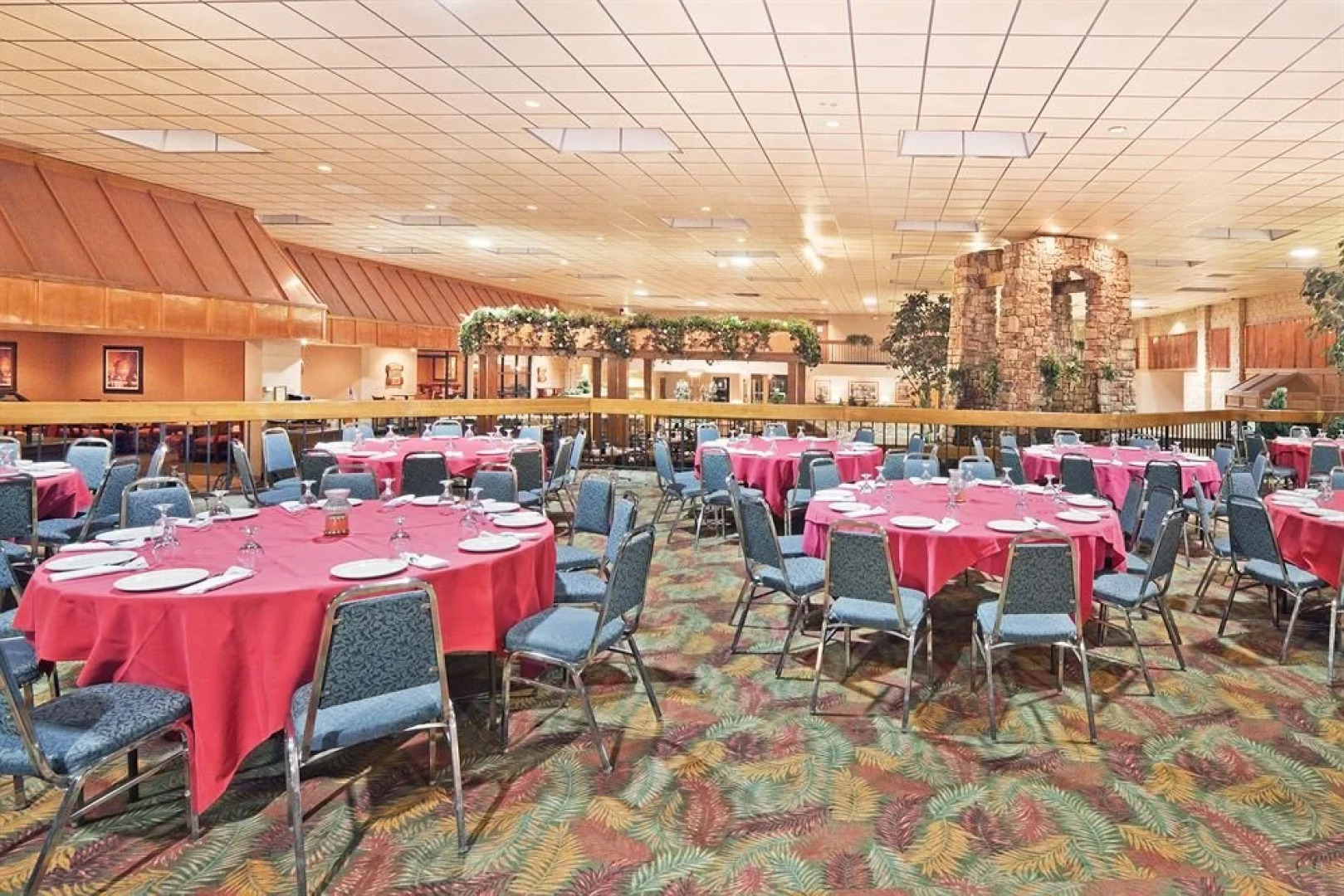 DoubleTree by Hilton Hotel Joplin