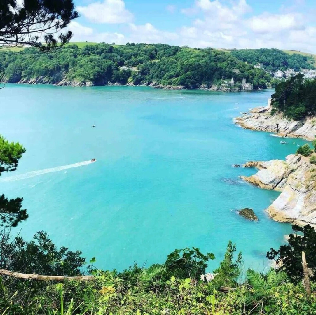 Characteristic 5-bed House on the Edge of Dartmoor