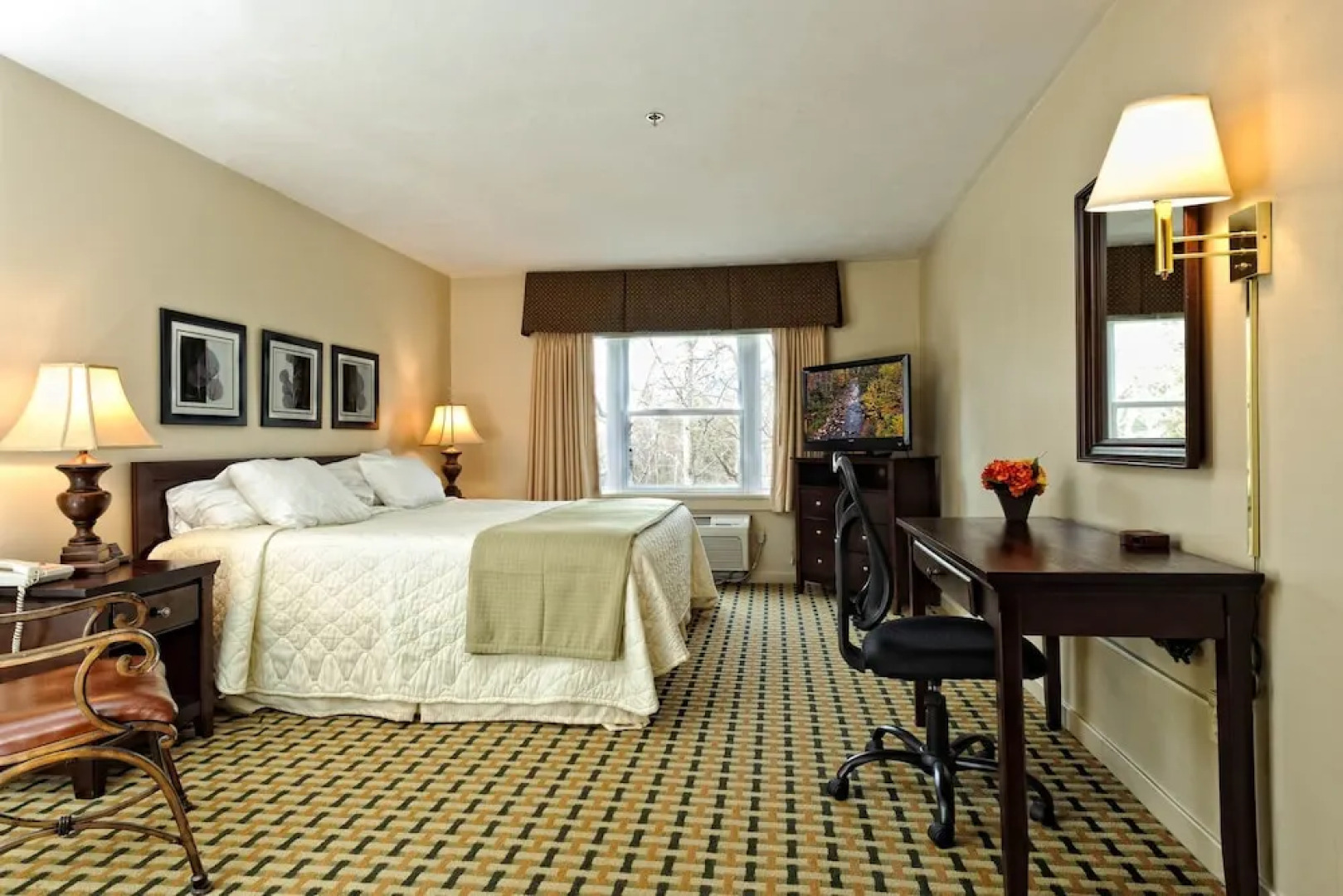 Best Western Silver Fox Inn