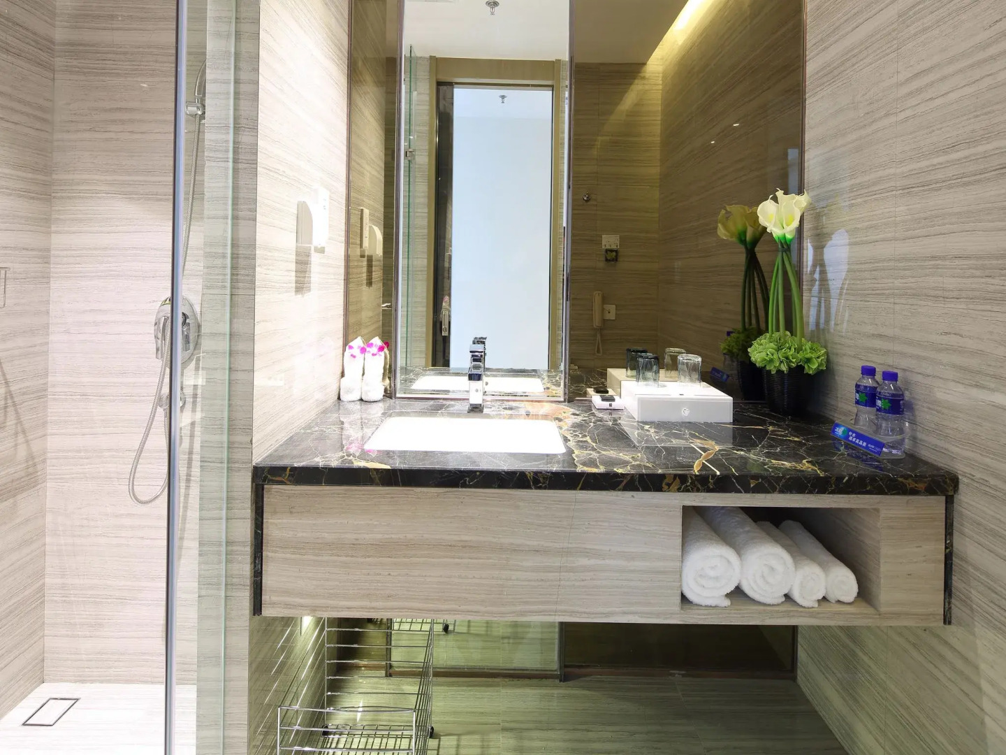 Huafa Exhibition Executive Aparthotel