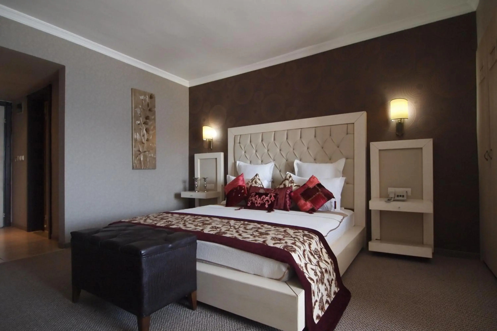 Romance Beach Hotel