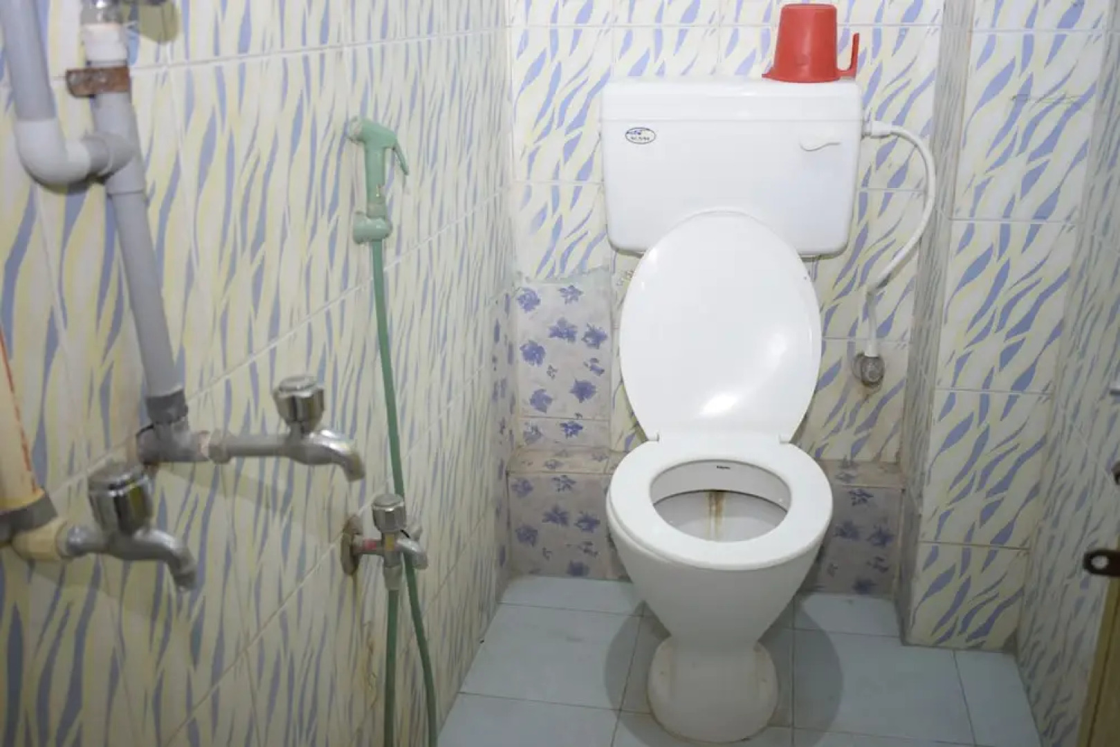 Parisha Residency - Temple Side Hotel