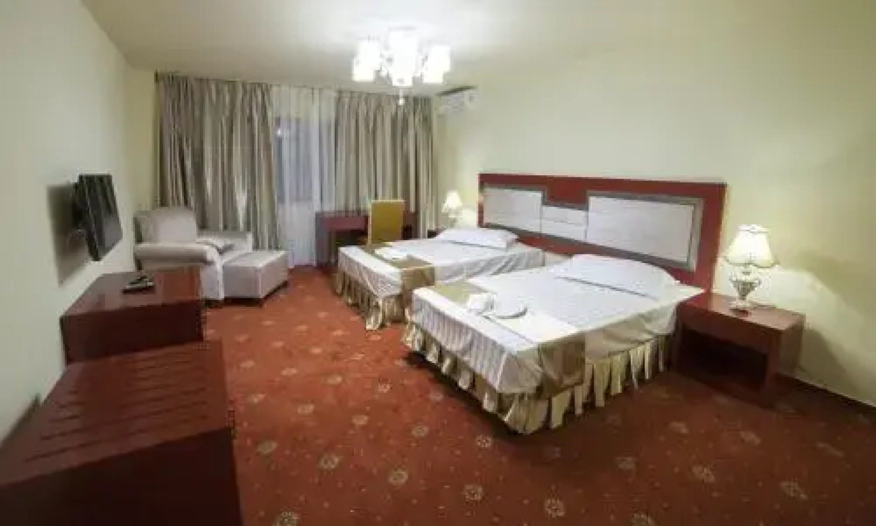 Hotel Diamond & Complex Ovi