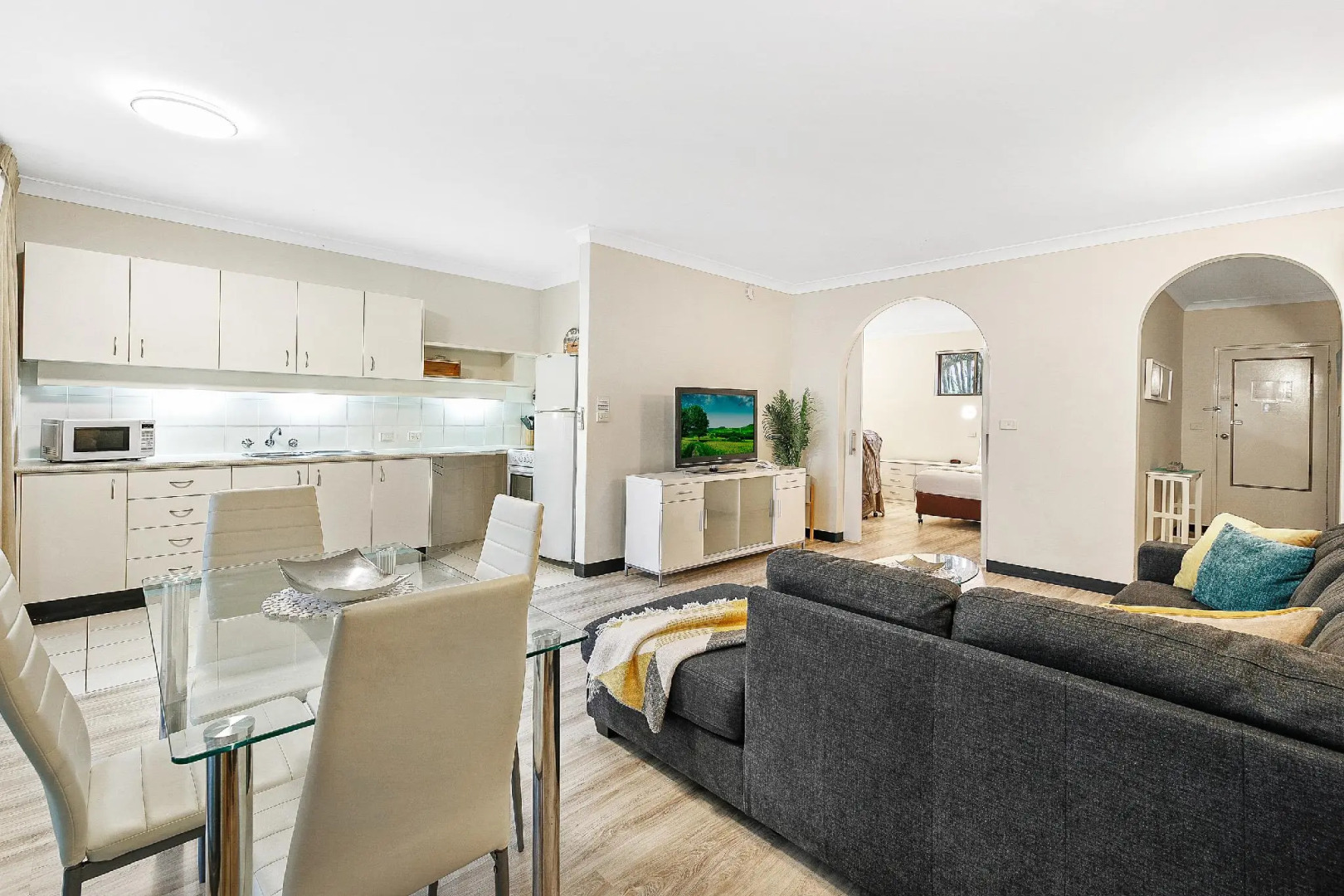 Smugglers on the Beach