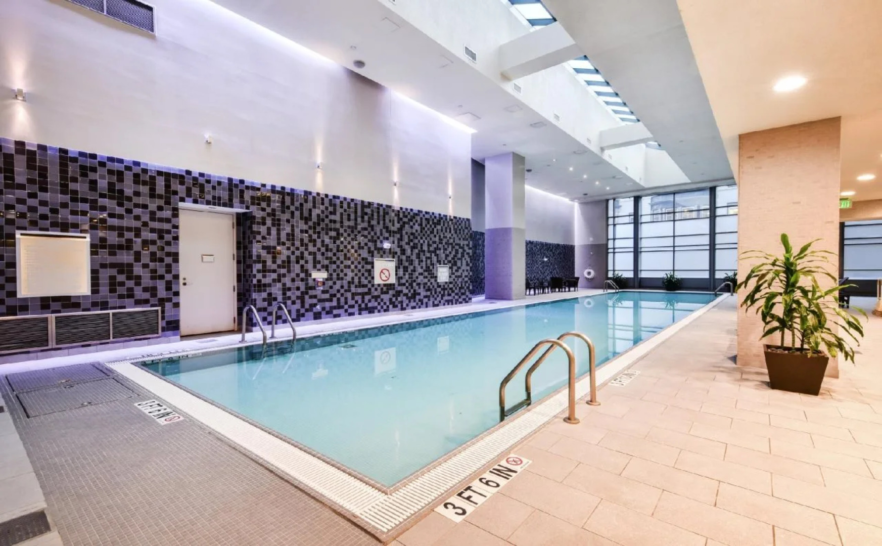 660 Washington Apartments