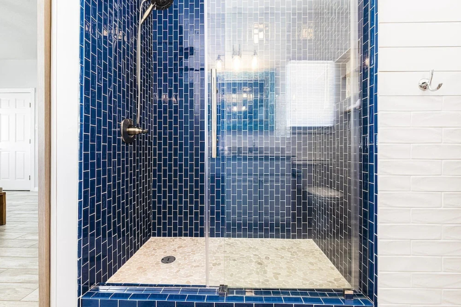 Blue Fin House- Pet Friendly & Boardwalk to the Beach!