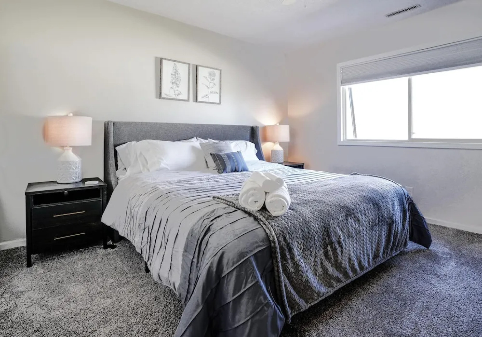 The Overbrook 2BR Pet-friendly Condo Lake Geneva