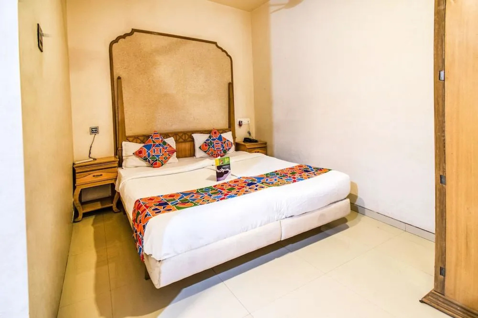 FabHotel Rajwada Baner