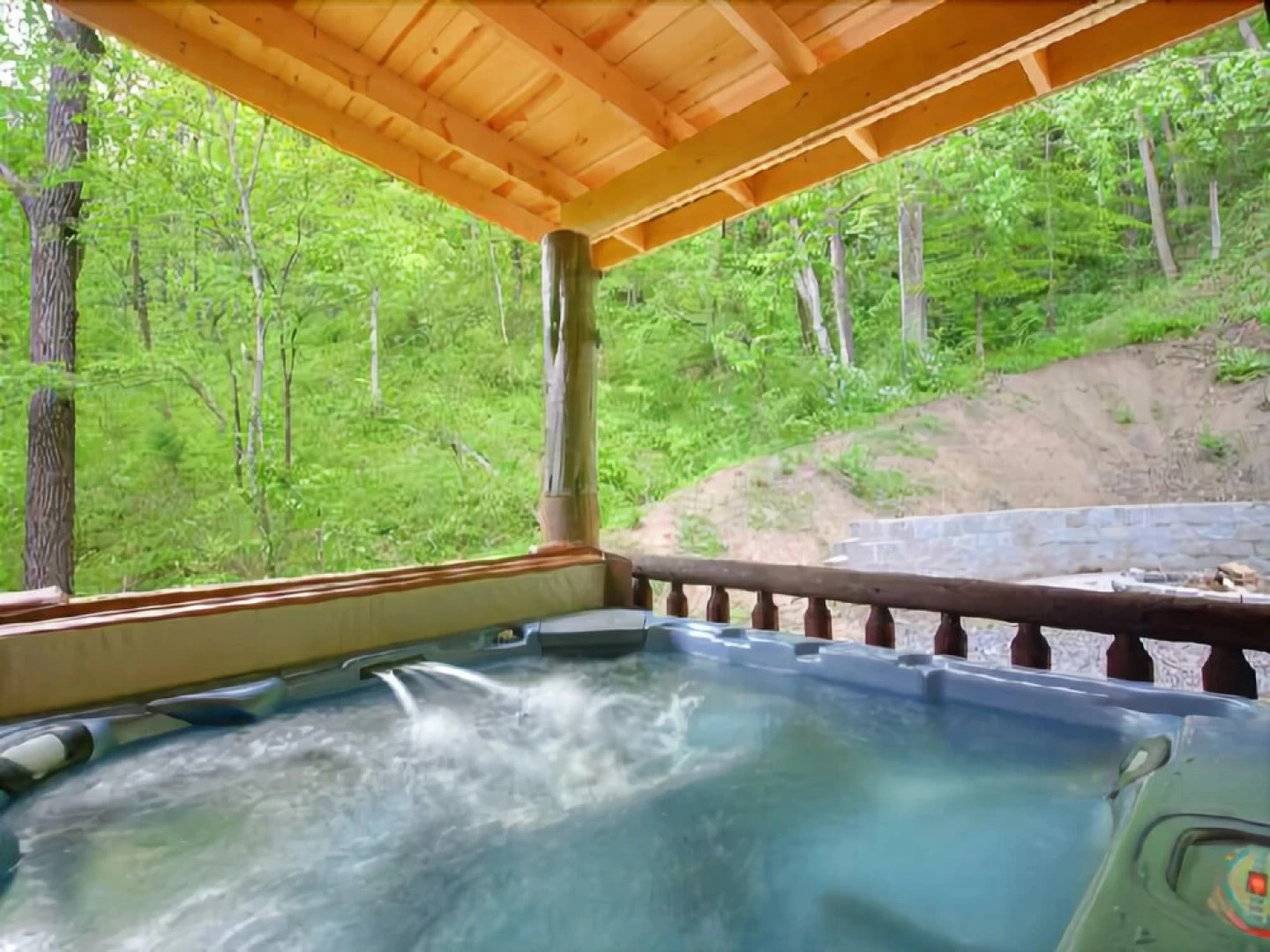 Mystical Creek Pool Lodge #600