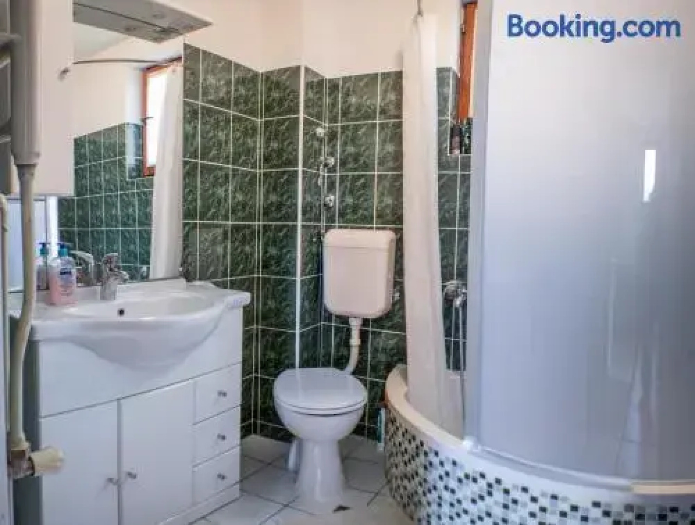 Apartments and Rooms Štefanac