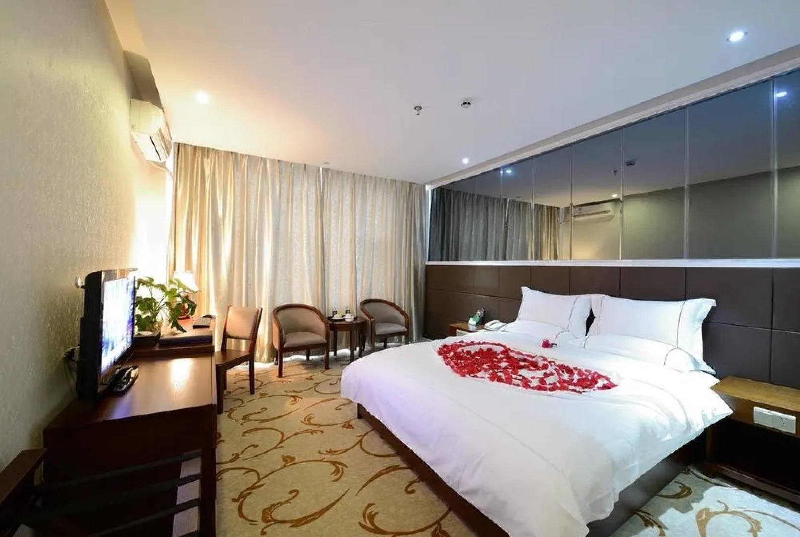 Shizong Diheng Hotel