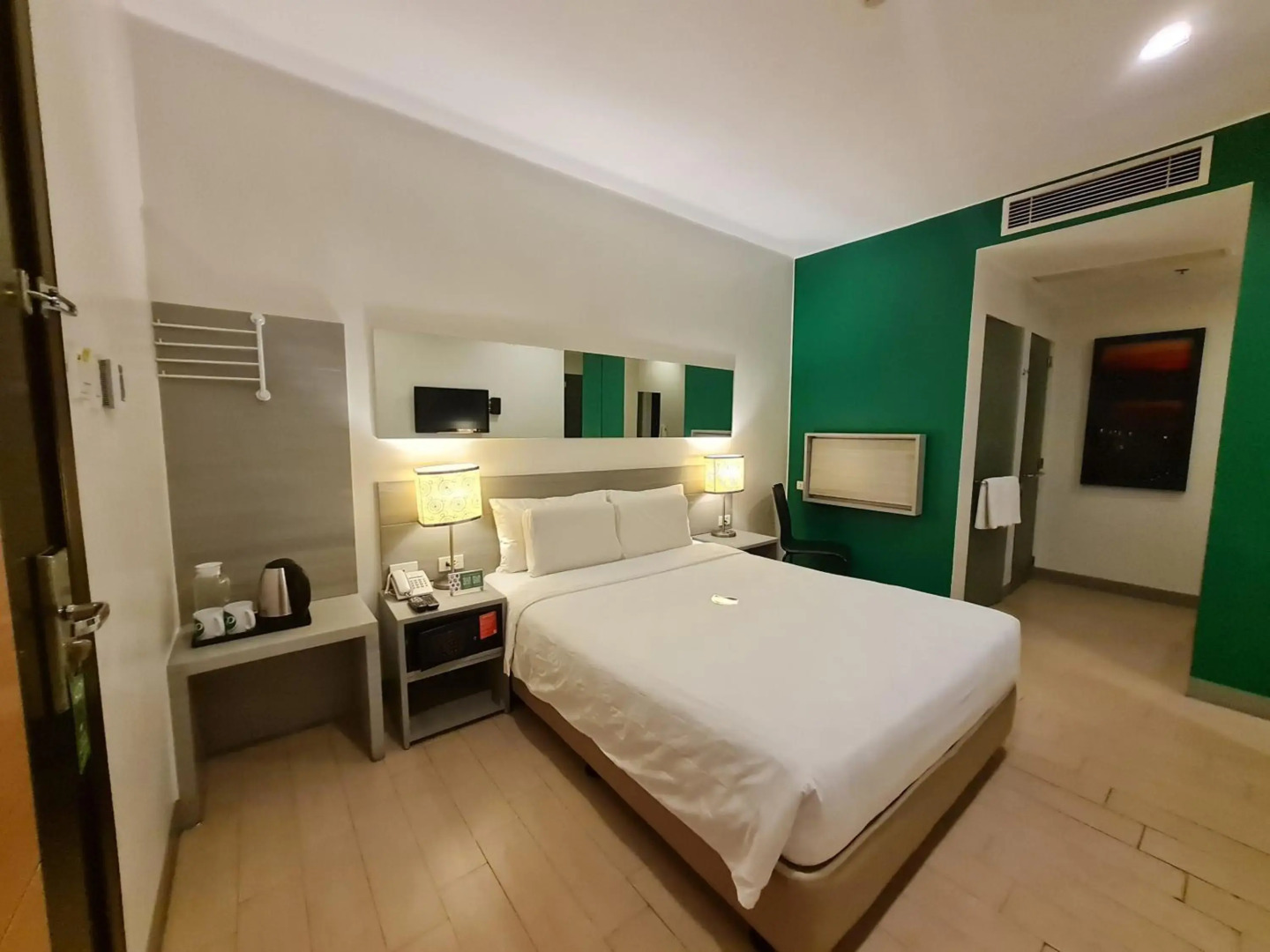 Go Hotels Otis - Manila