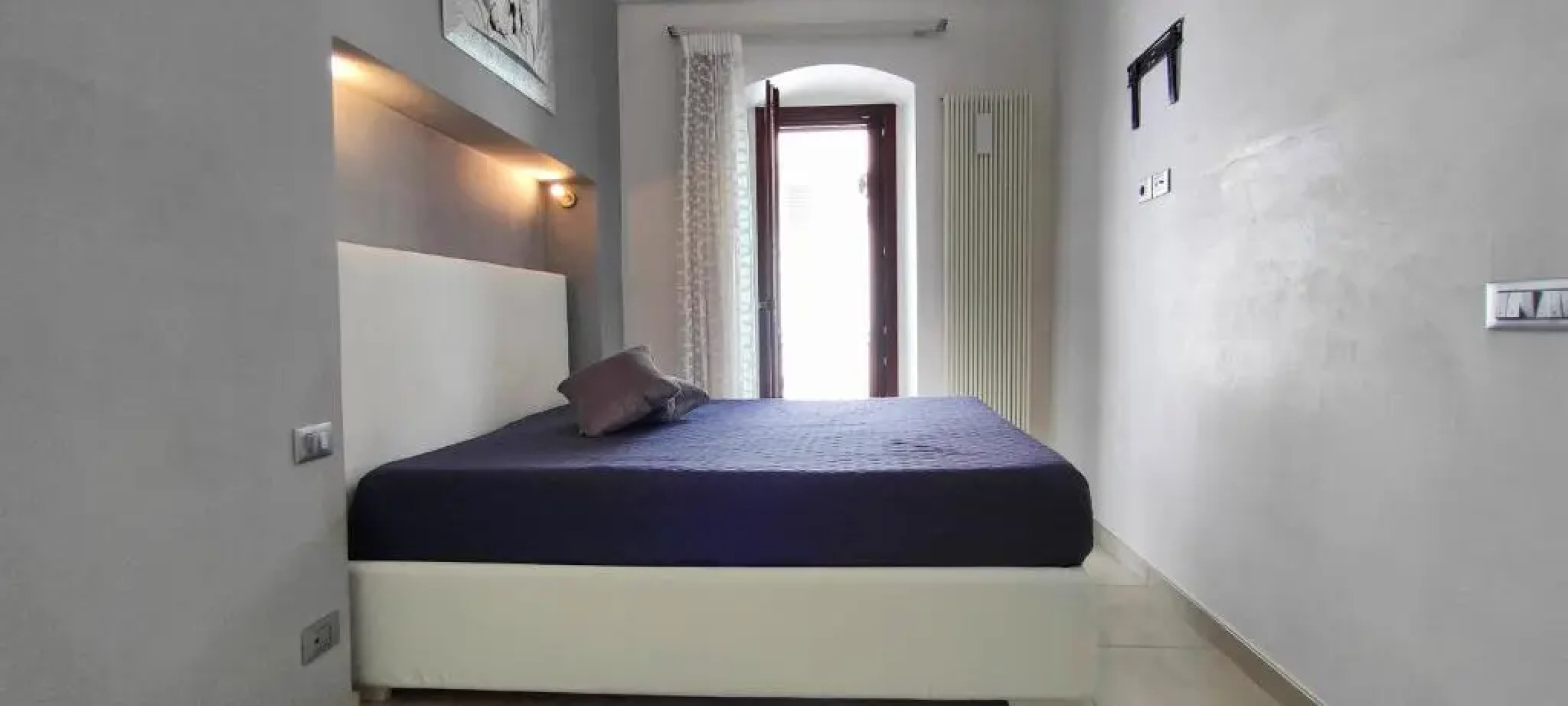 White House Flats & Studios