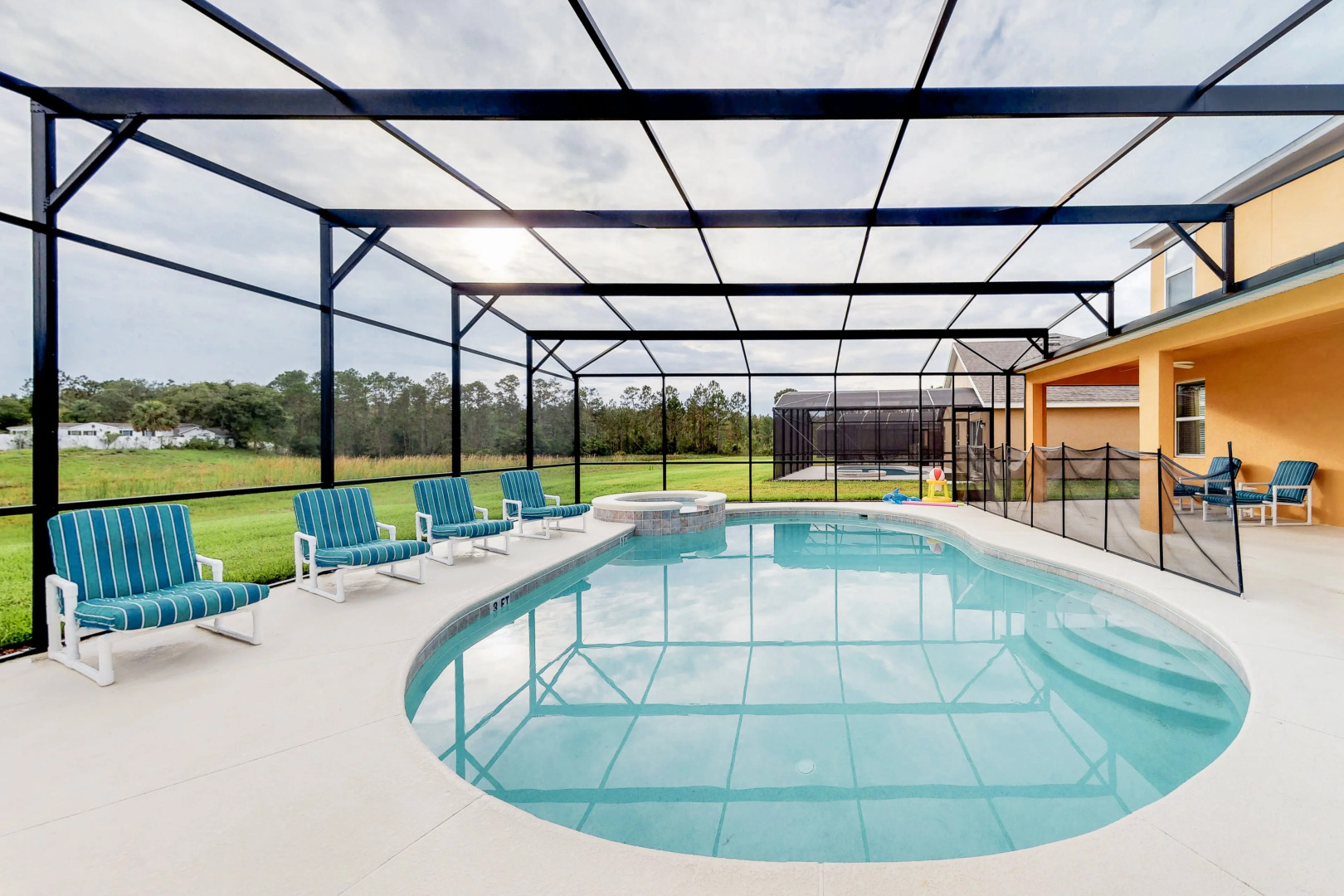 WS681OCB - 6 beds pool & spa luxurious home - Gate