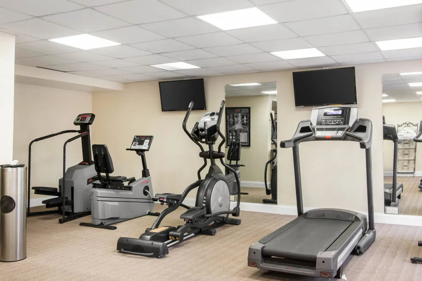 Clarion Hotel & Conference Center Tampa