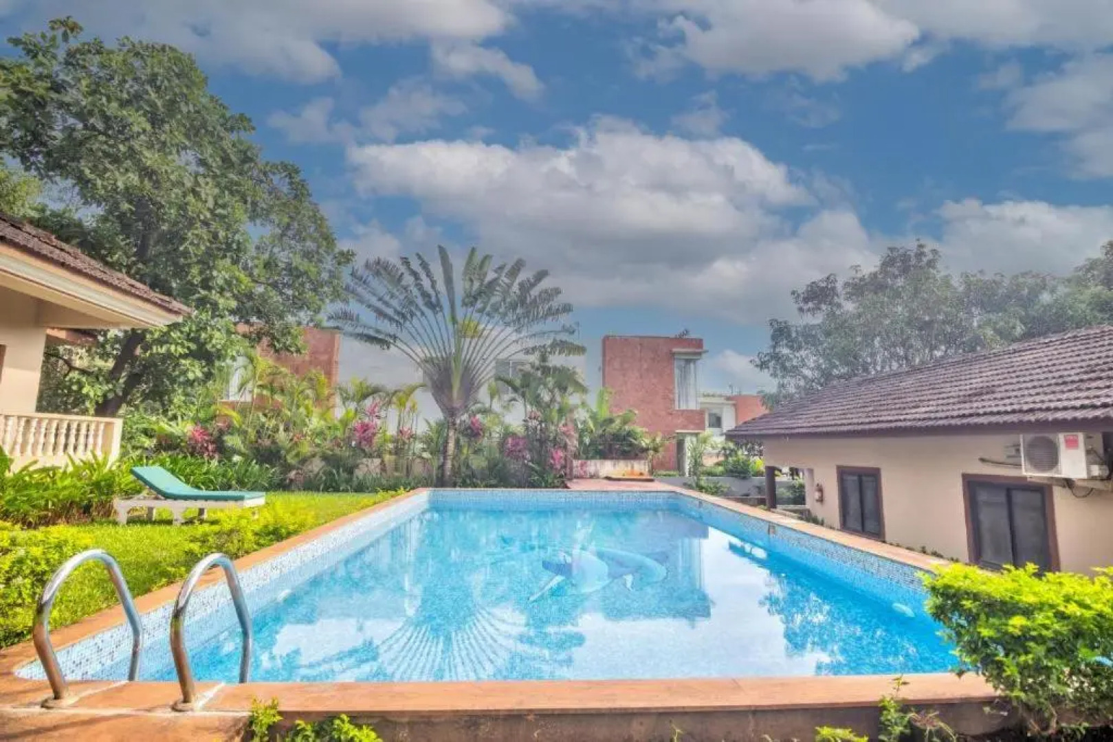 FabHotel Casa De Royale