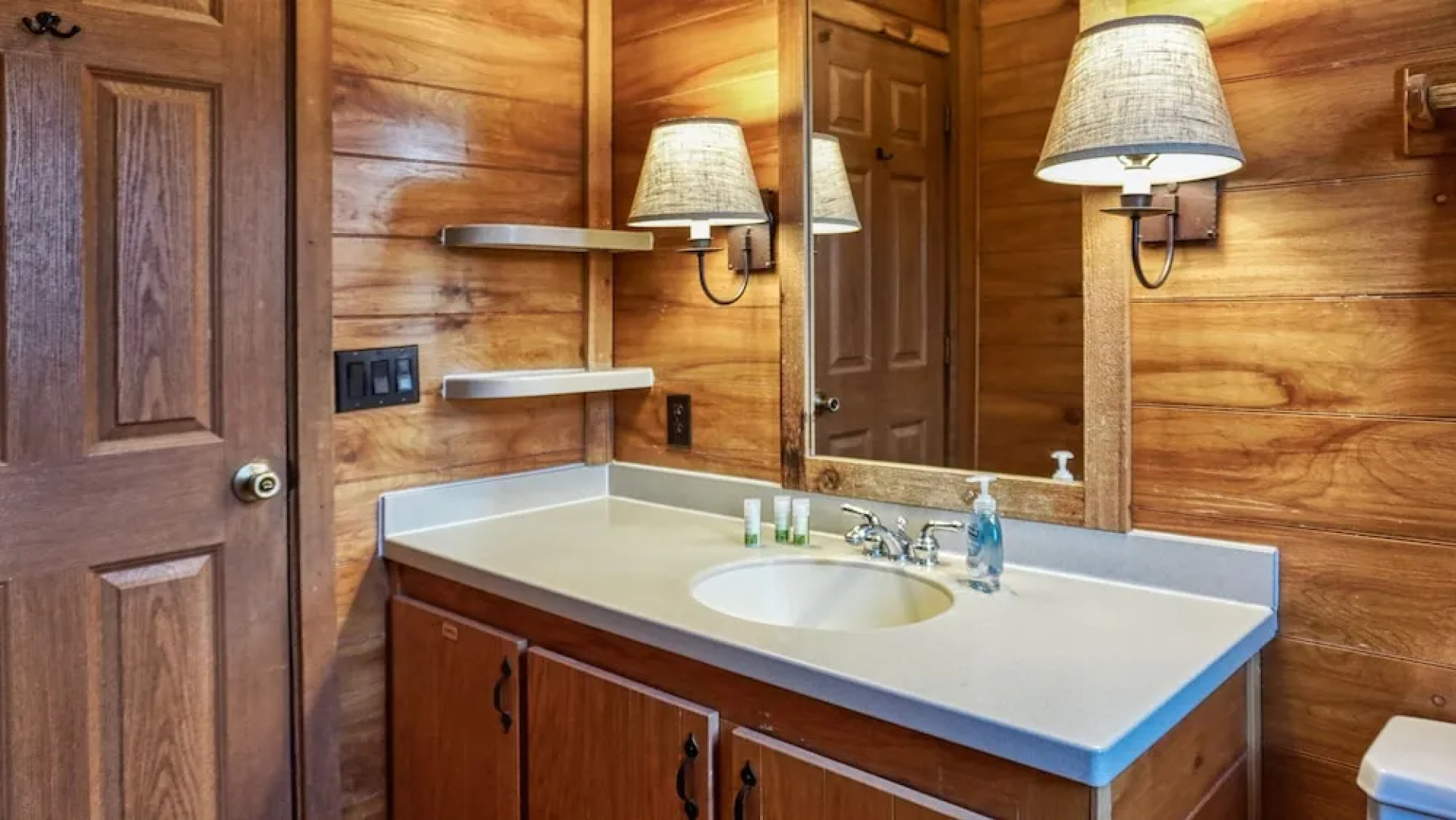 Lake Seminole Country Cabins