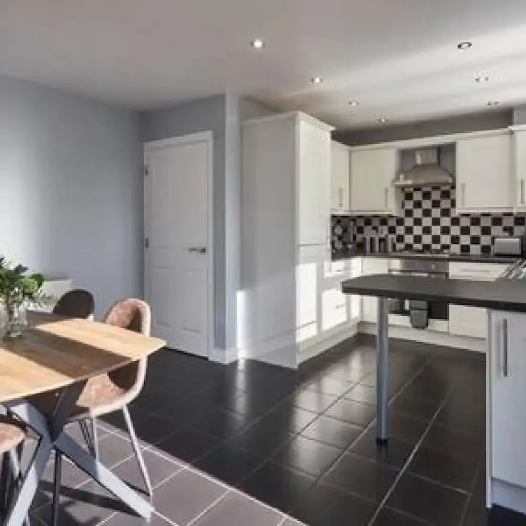 Host Stay Tibshelf House