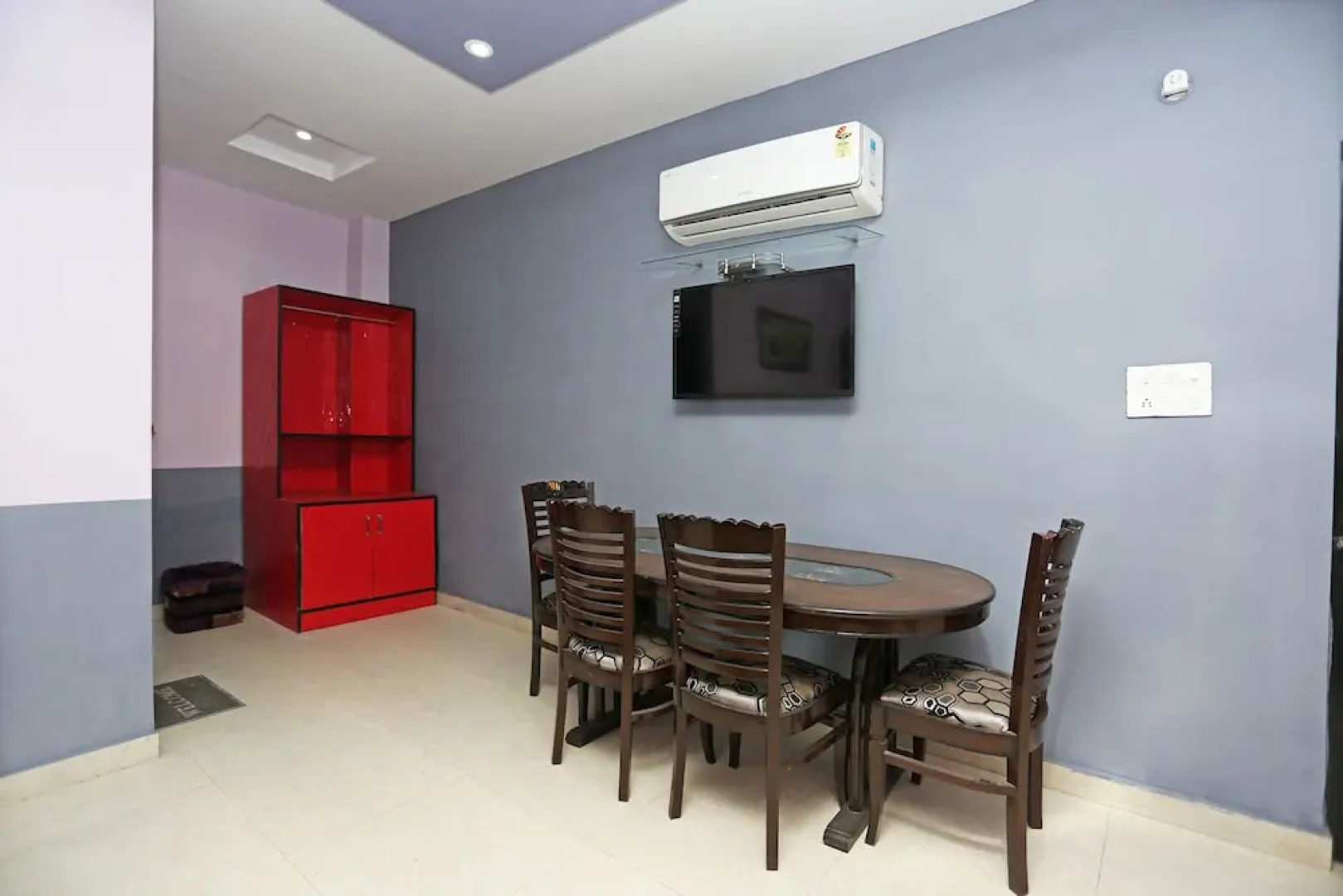 OYO 10827 Hotel Dev Bhoomi