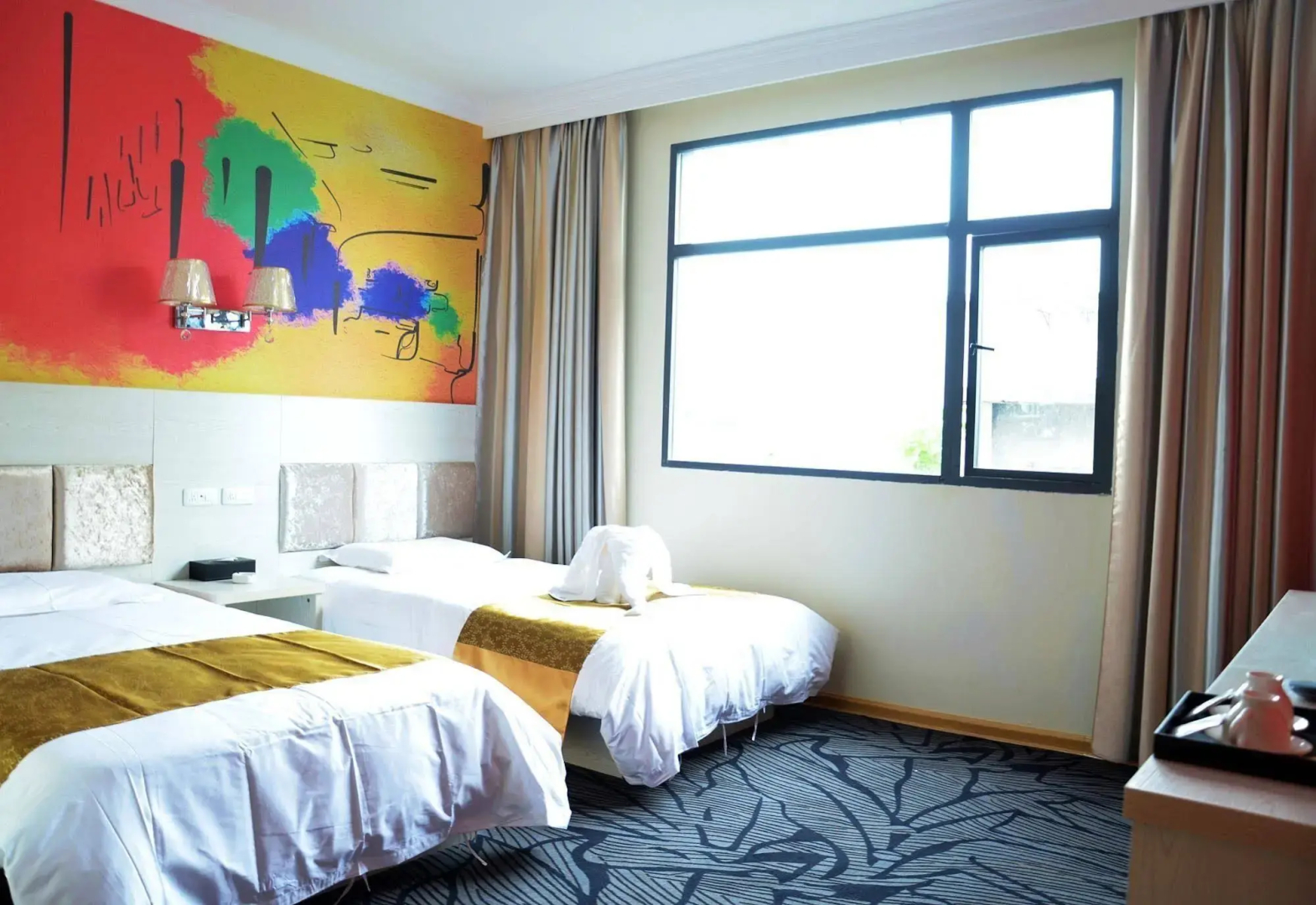 Guilin Style Art Theme Hotel
