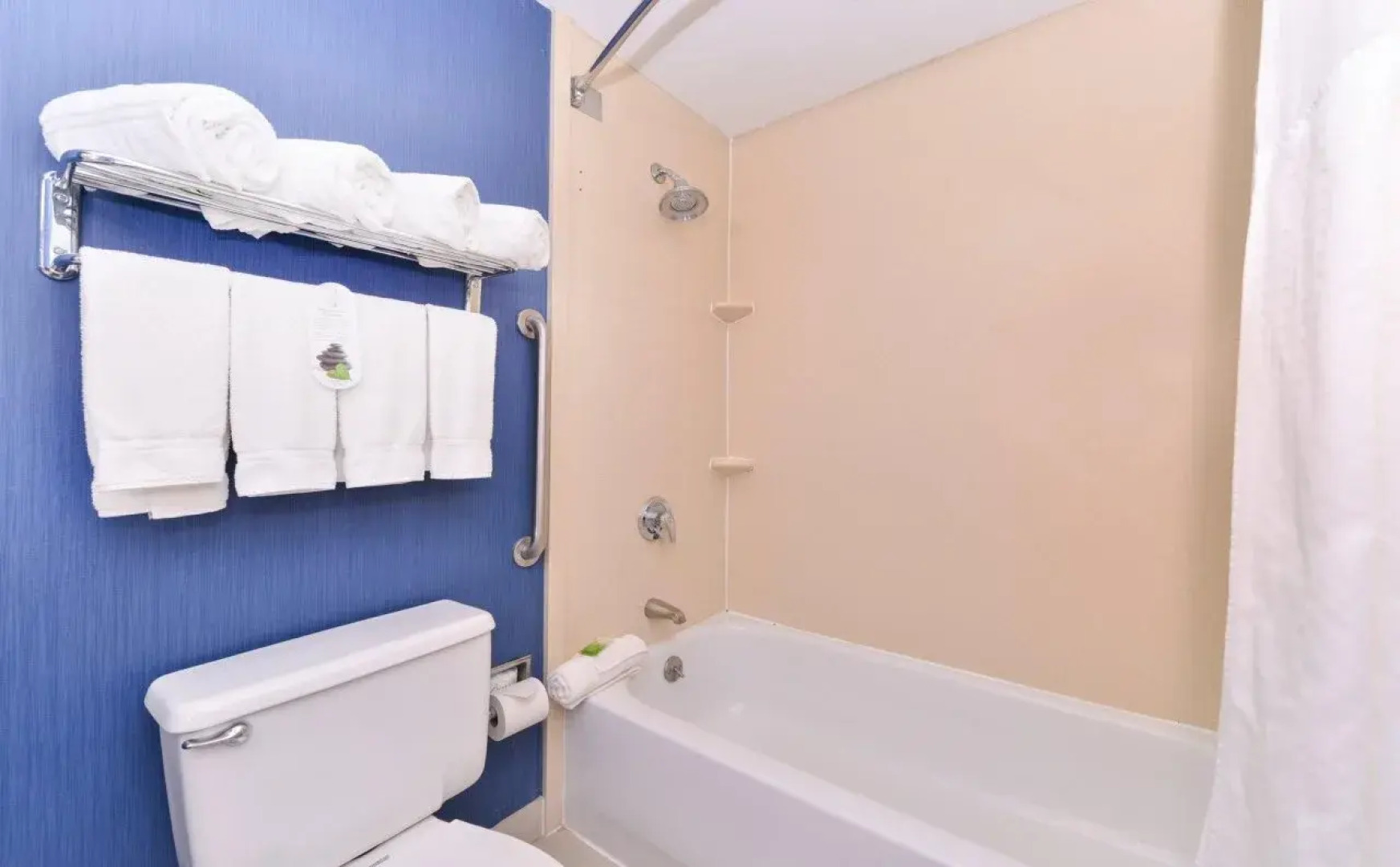 Holiday Inn Express Worcester