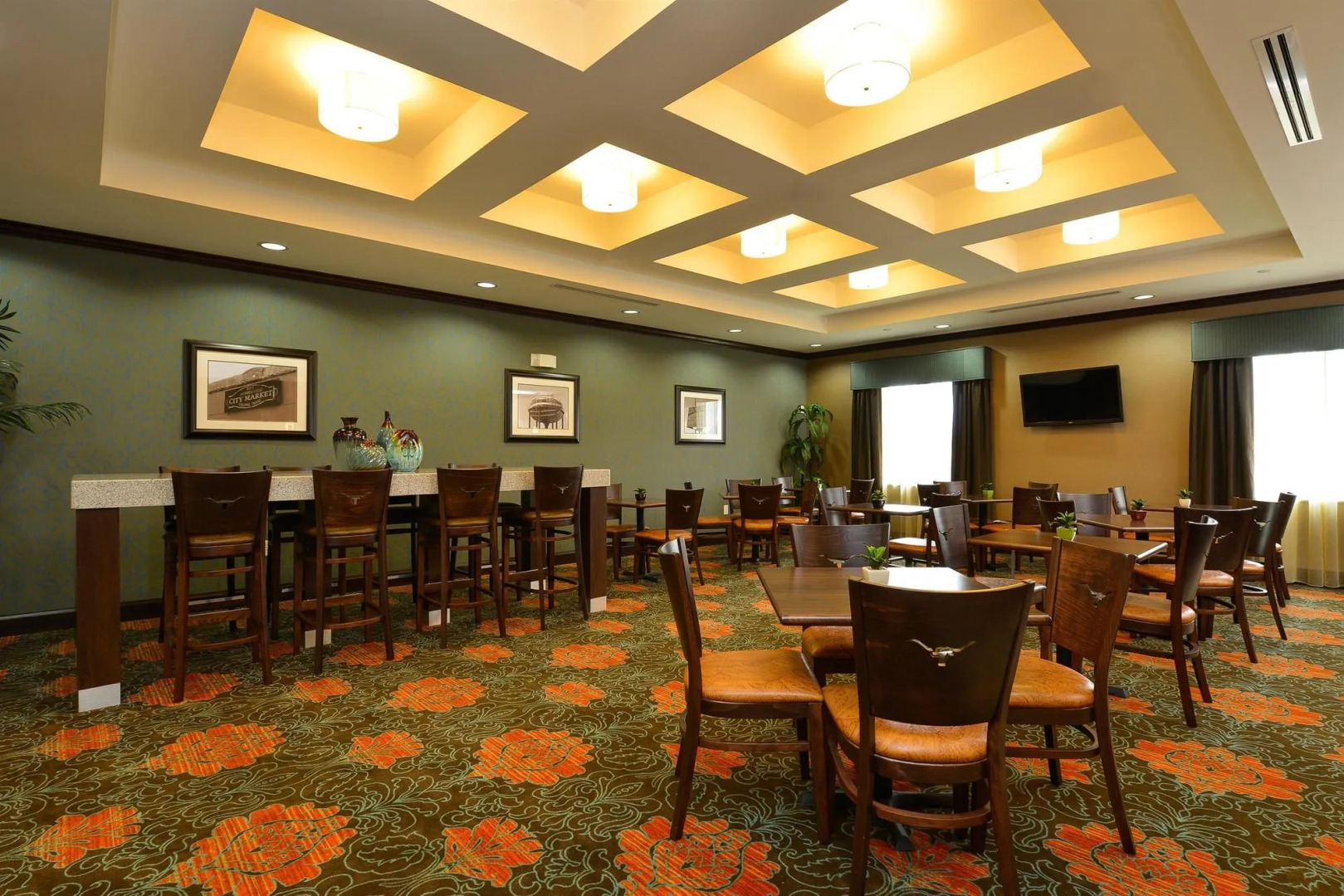 Best Western Plus Longhorn Inn & Suites