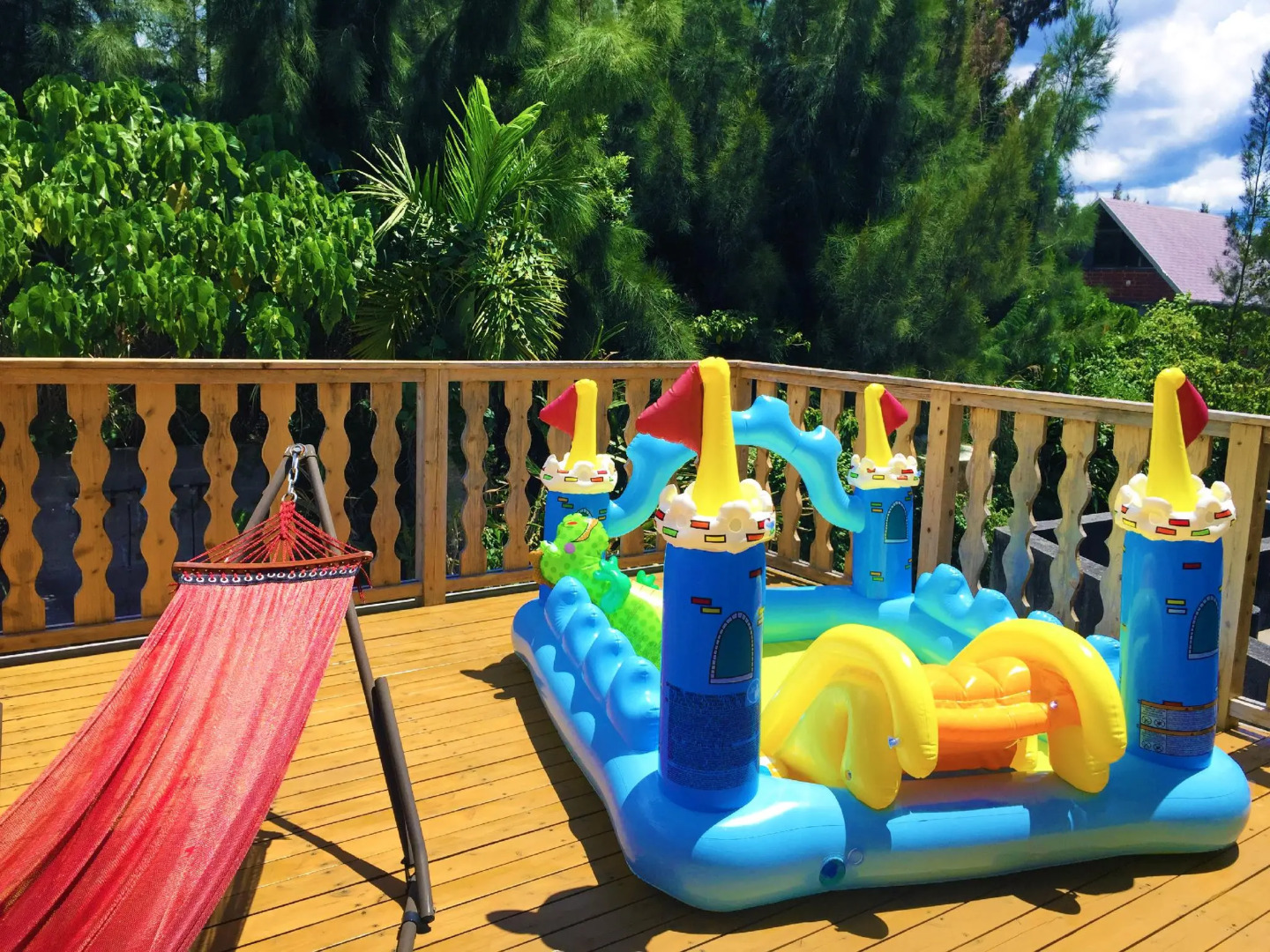 Okinawa starry forest cottage