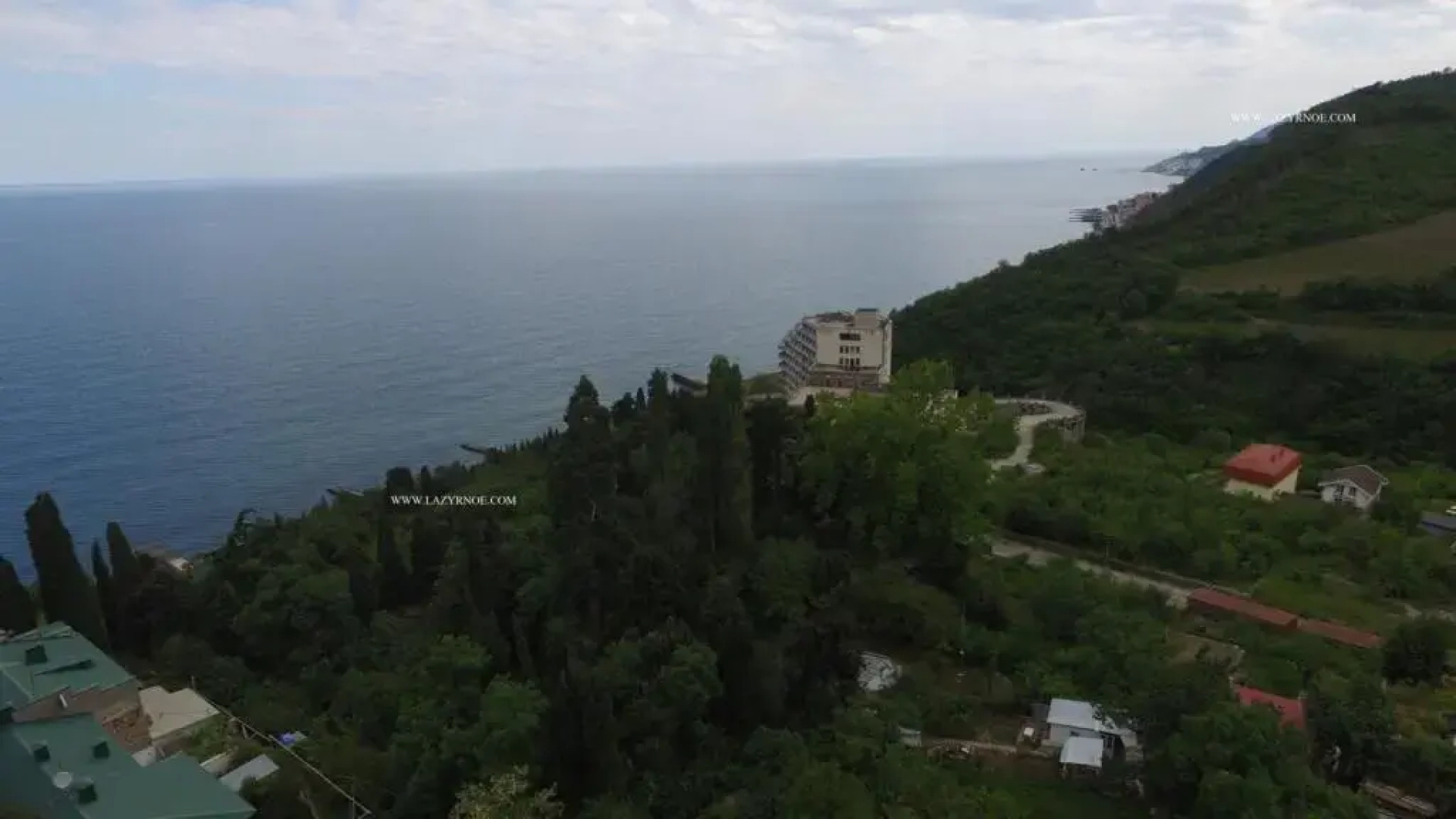 Two Floor Cottages in Lazurnoe