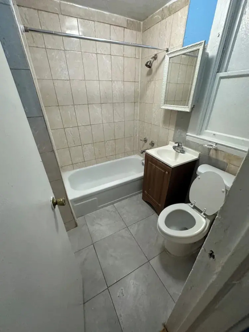 Fidelia Room Fuchsite