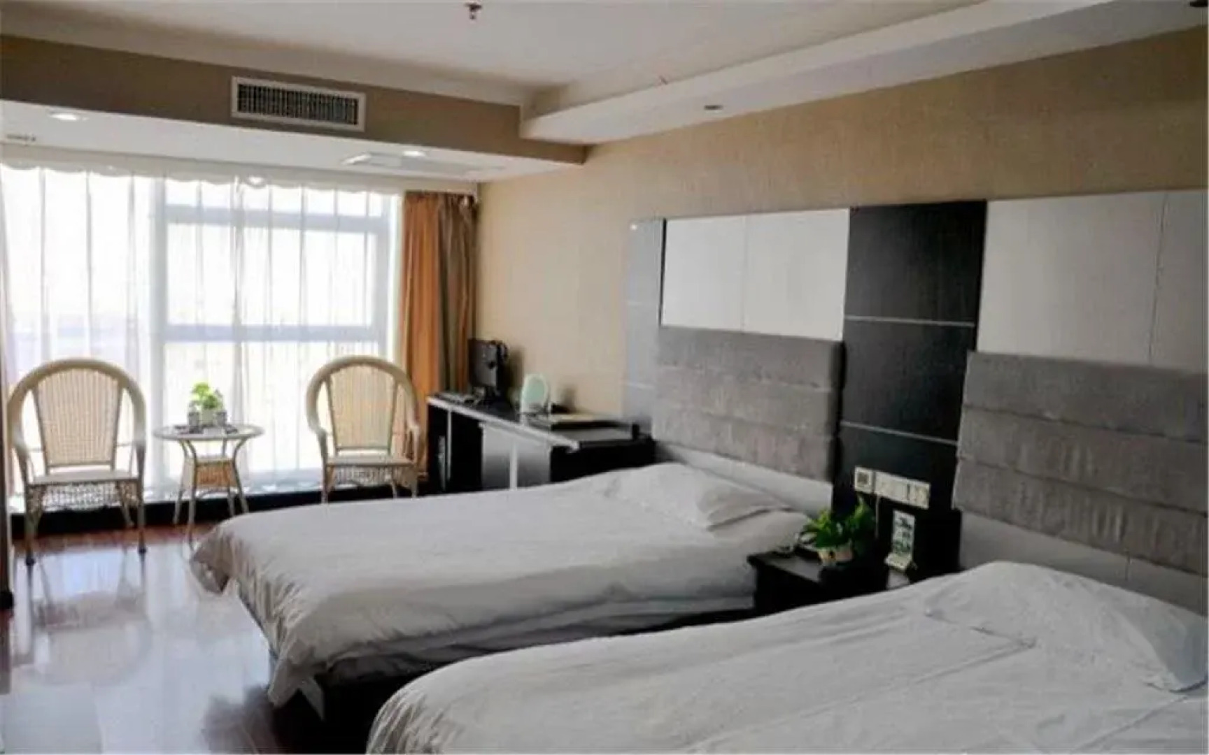 Yinchuan Zhengyang Fast Hotel West Jiefang Street Branch