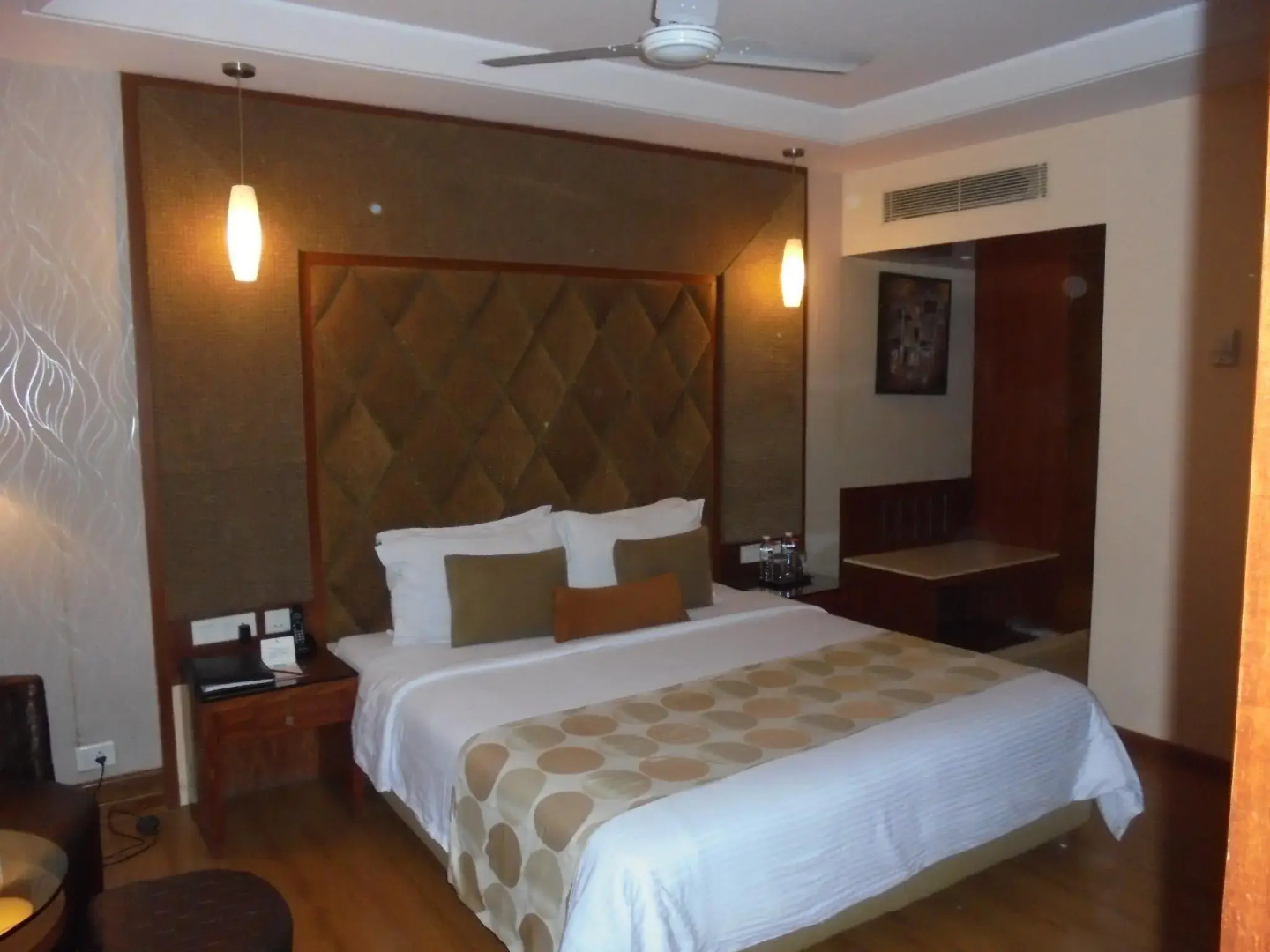 Lords Plaza, Ankleshwar