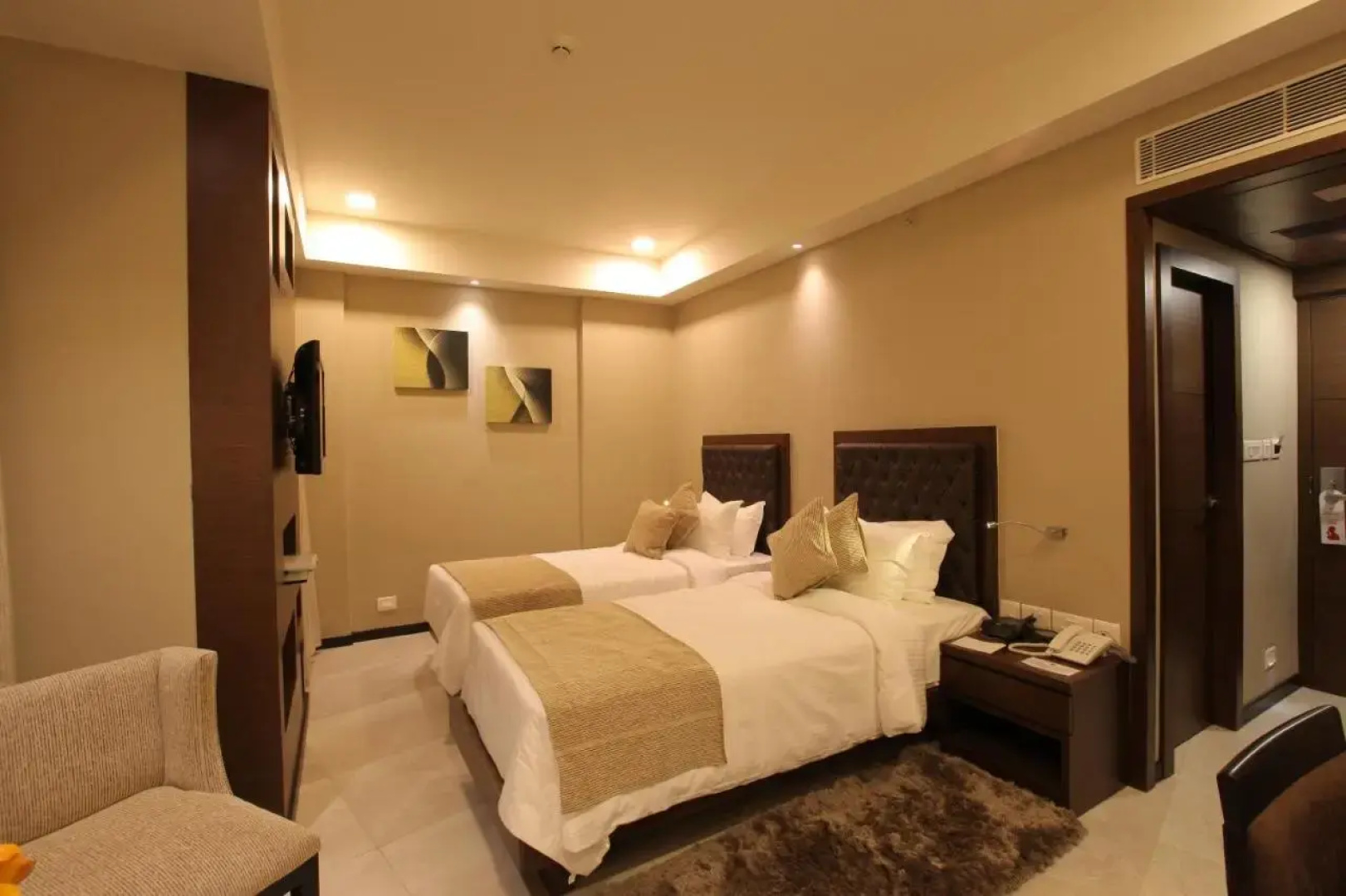 Peerless Hotel Kolkata