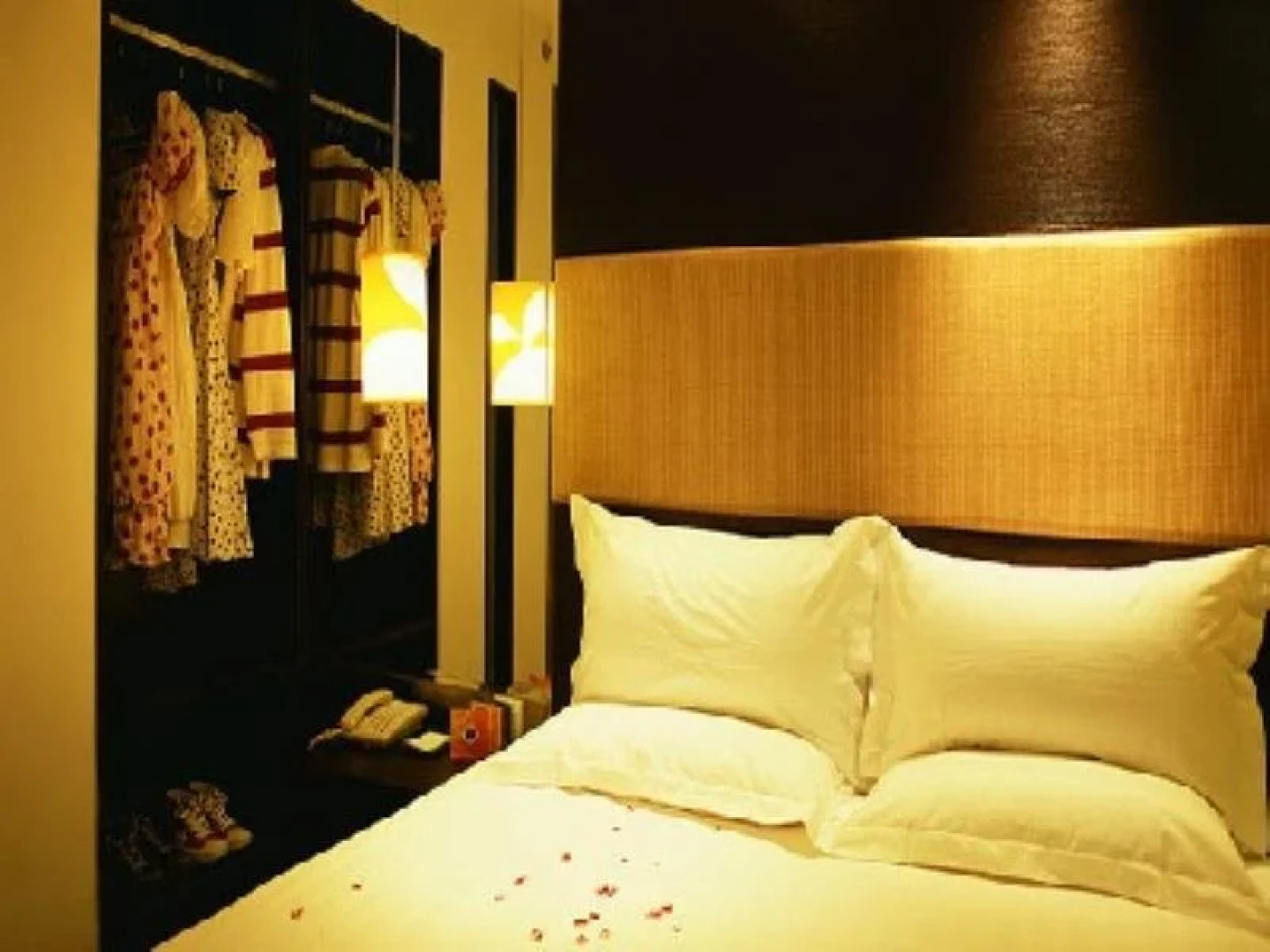 Orange Jingsong Bridge East