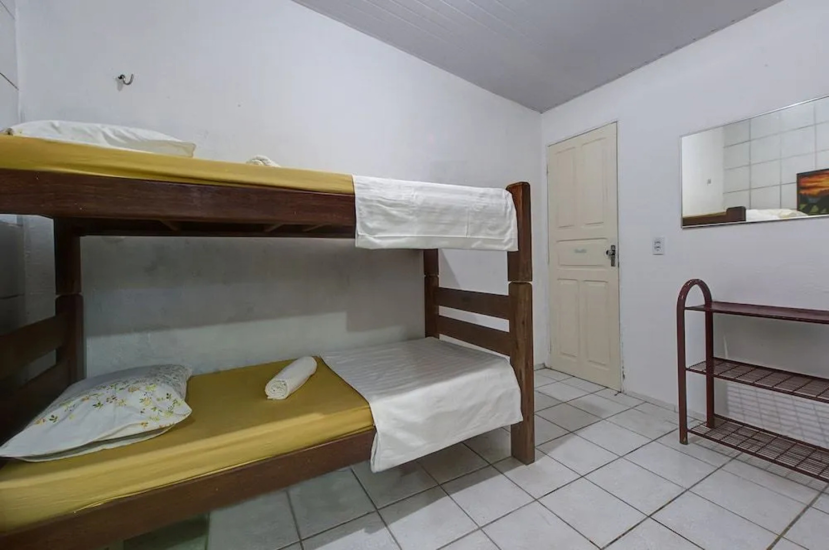 Casa com piscina privativa perto do mar