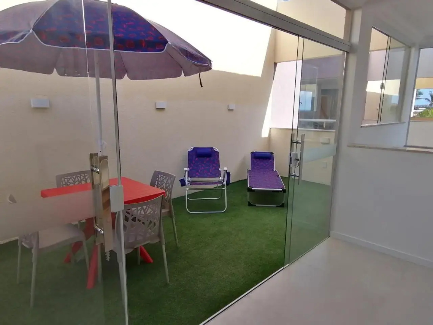 Triplex pé na areia com 3 suítes próximo Salvador