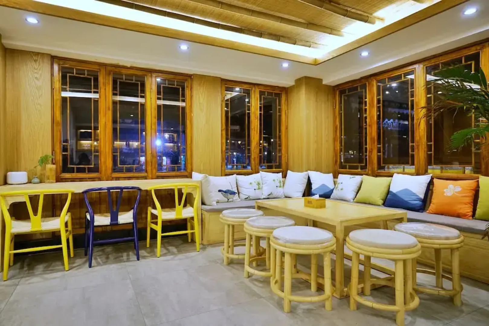 Yueju Wenlv · Yuexijiang Boutique Holiday Hotel (Leishan Xijiang Qianhu Miaozhai)