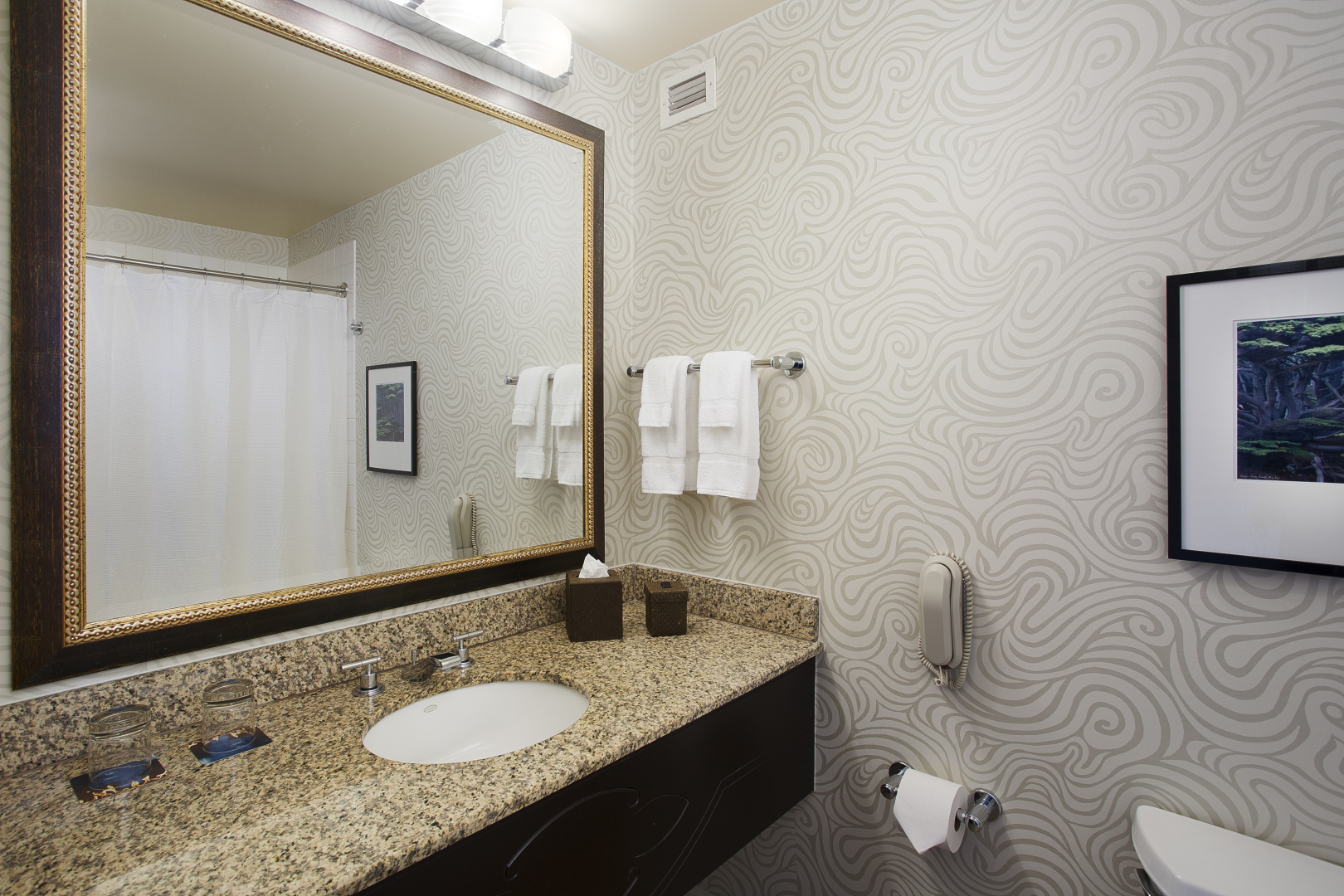 Juniper Hotel Cupertino, Curio Collection by Hilton