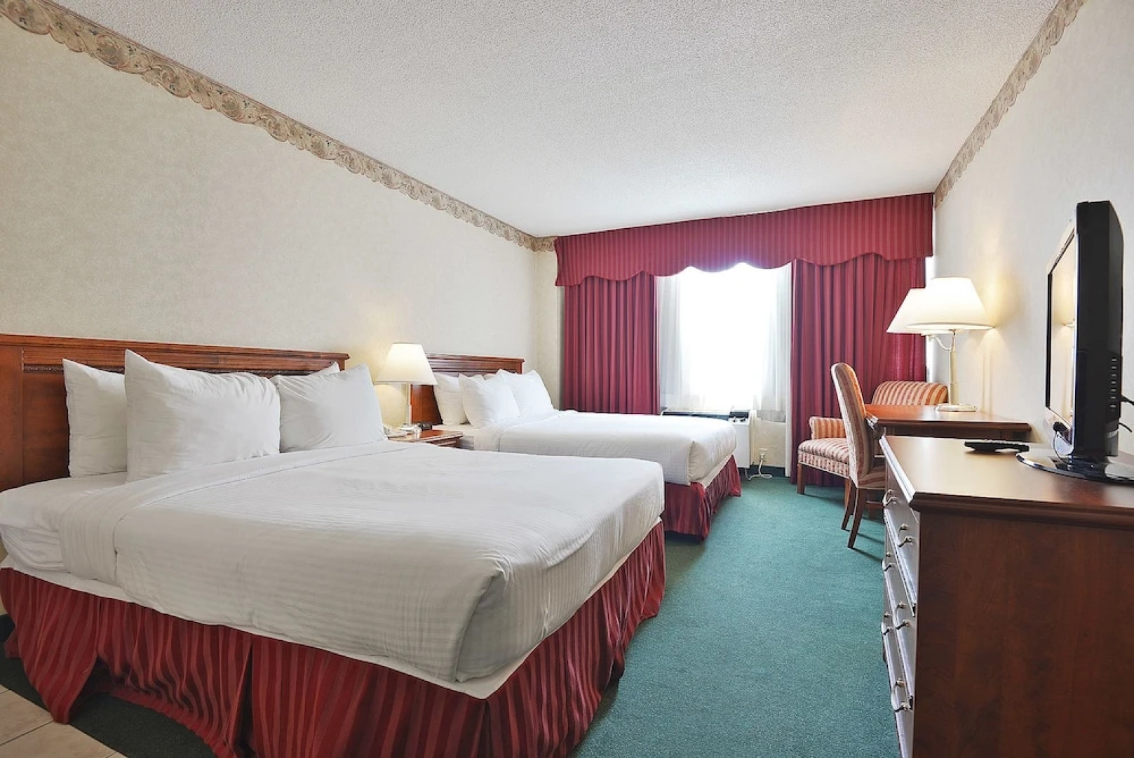 Howard Johnson express Inn & Suites Brampton