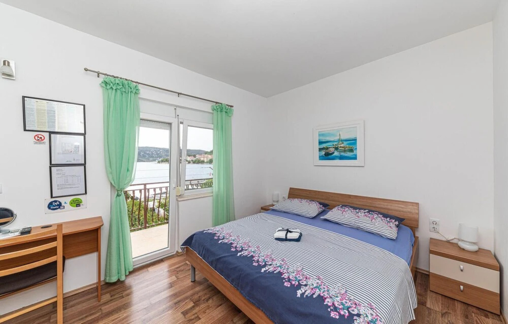 Stunning Home in Poljica With Wifi and 4 Bedrooms