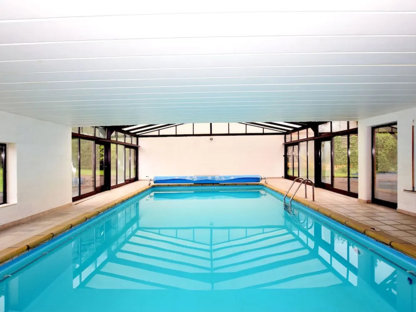 Cozy Holiday Home in Somme-Leuze with Private Swimming Pool