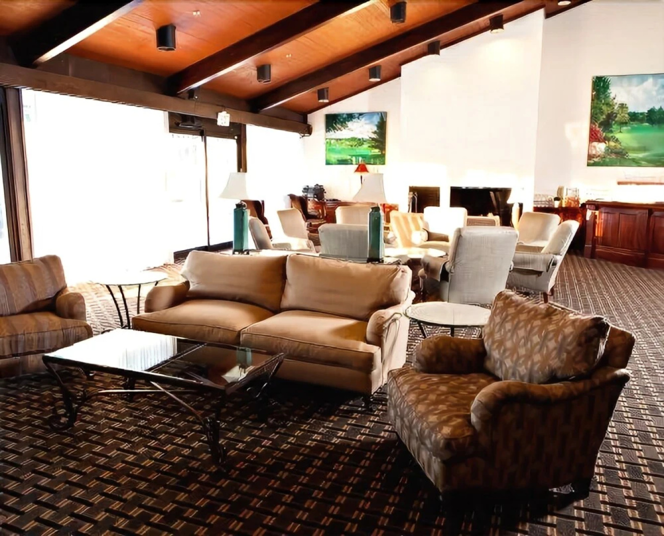 The Lodge at The International