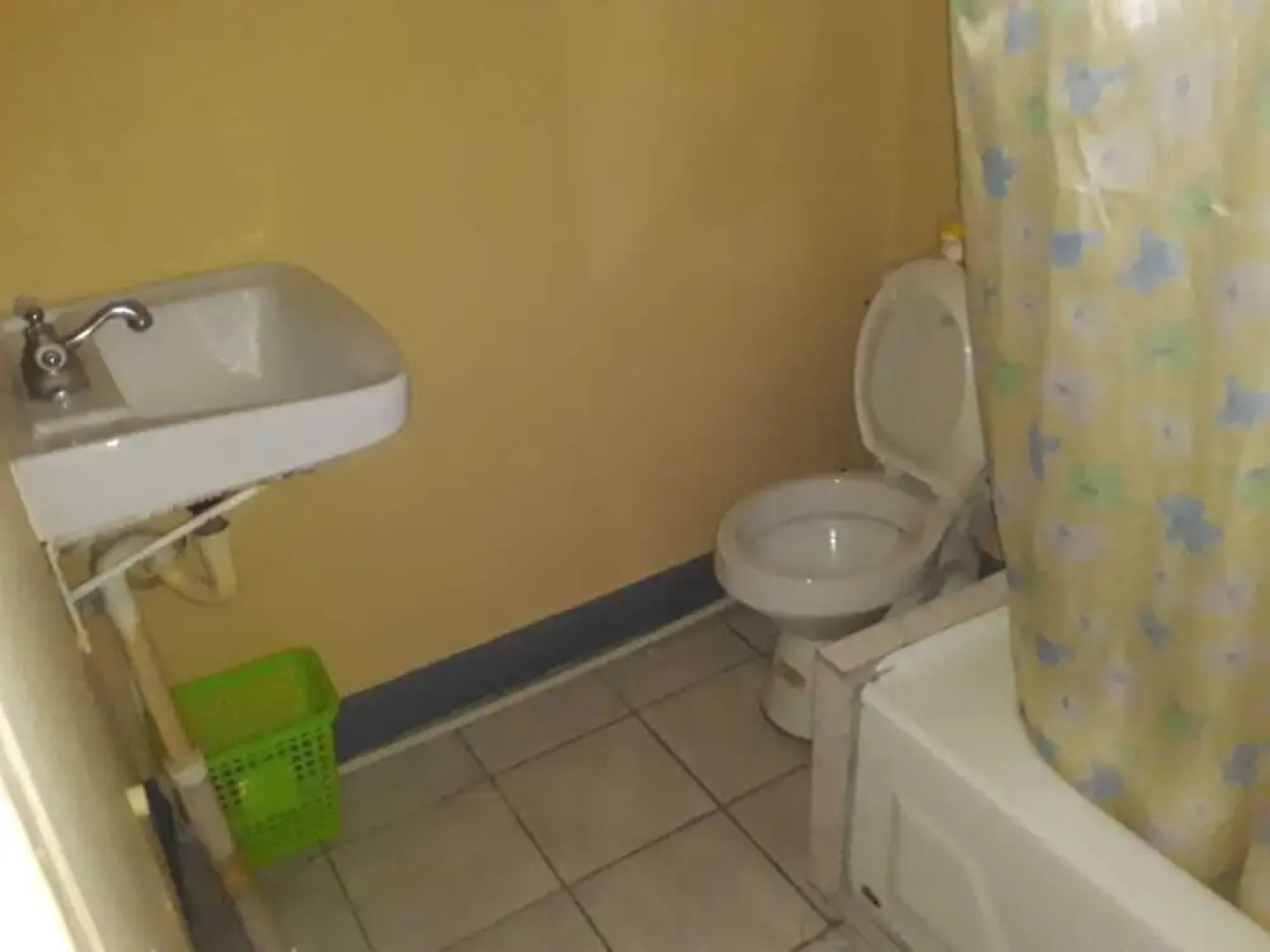 Royal Savanna Inn Hotel