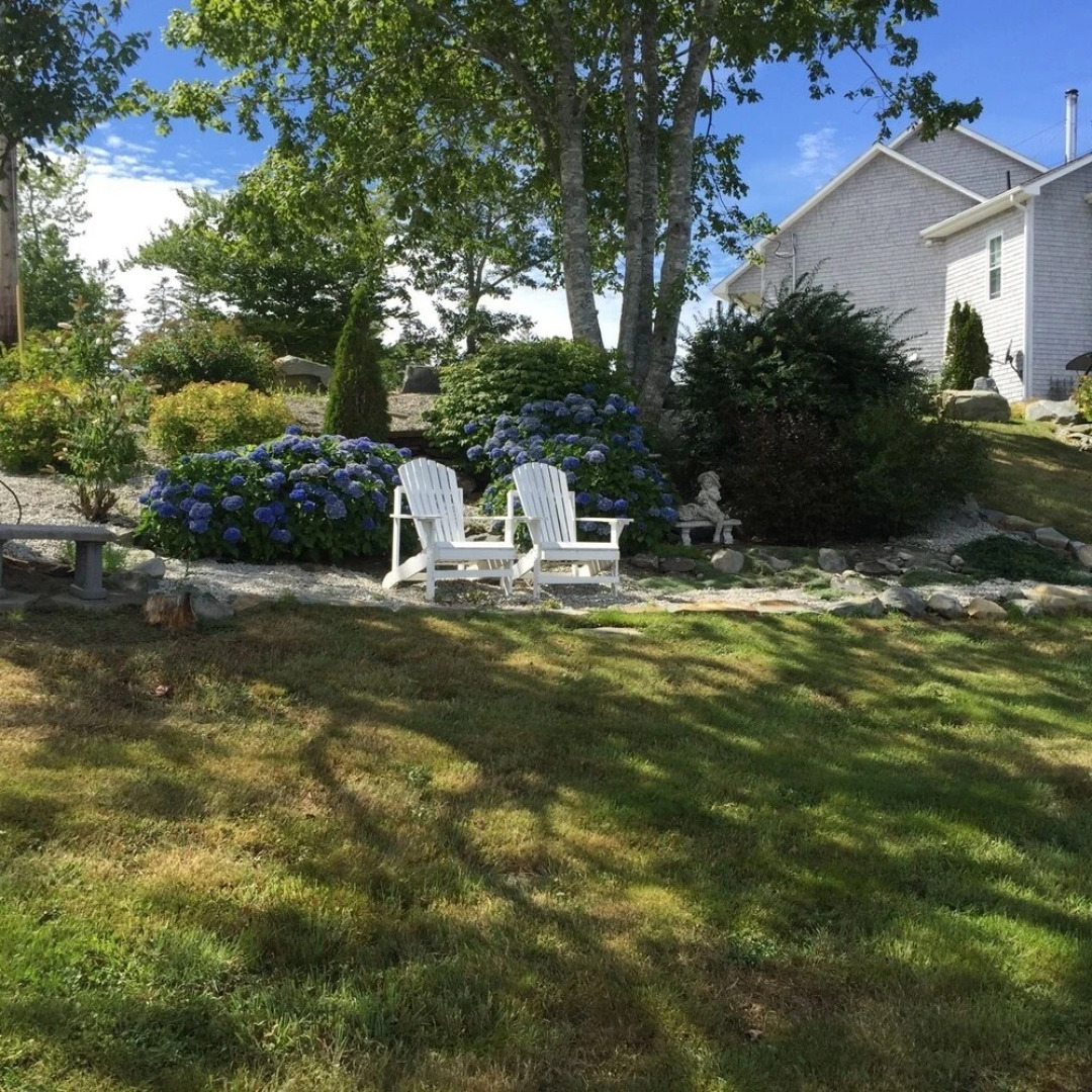 The Lake House Bed & Breakfast