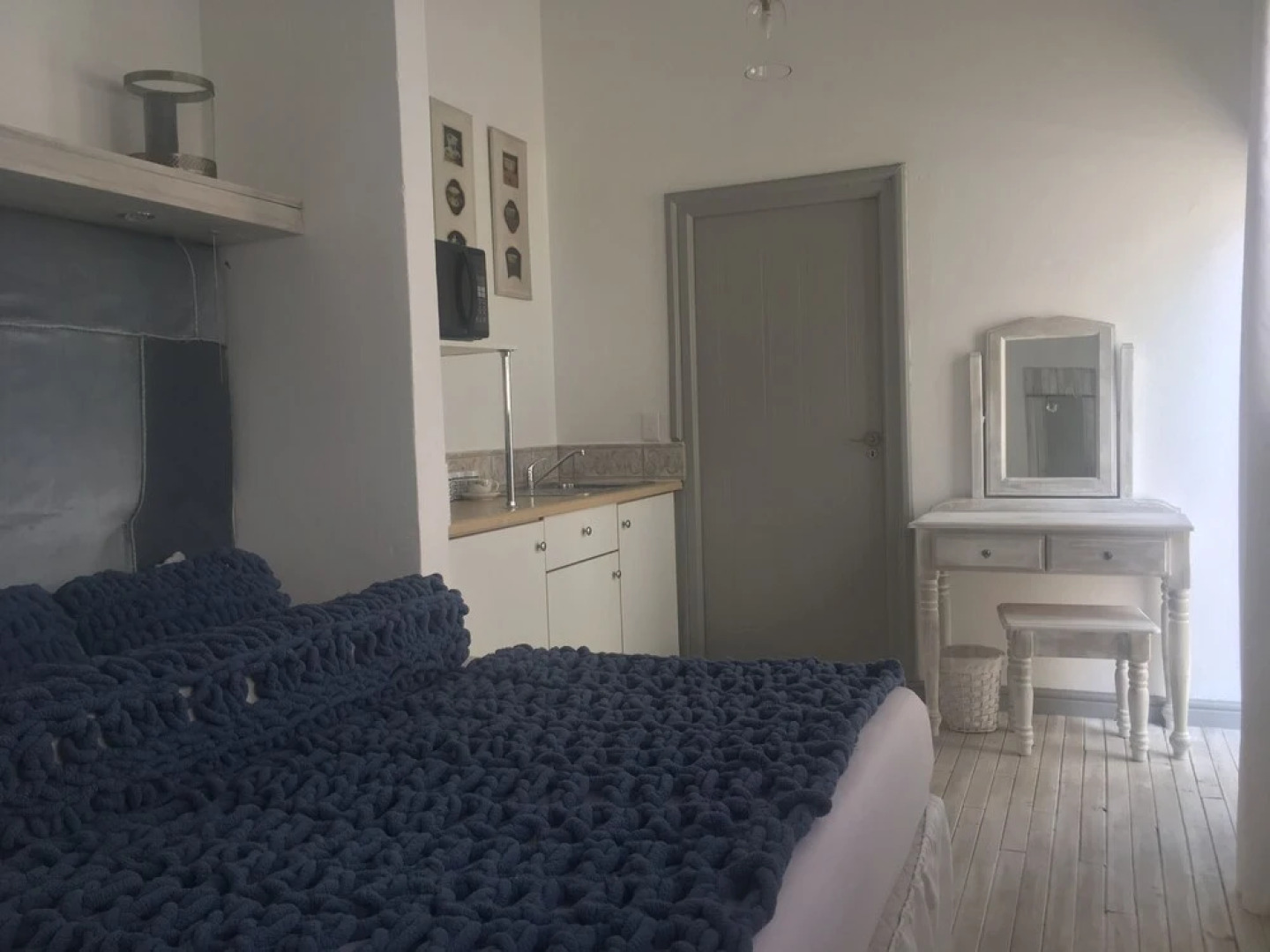 Gallimore Guest Lodge