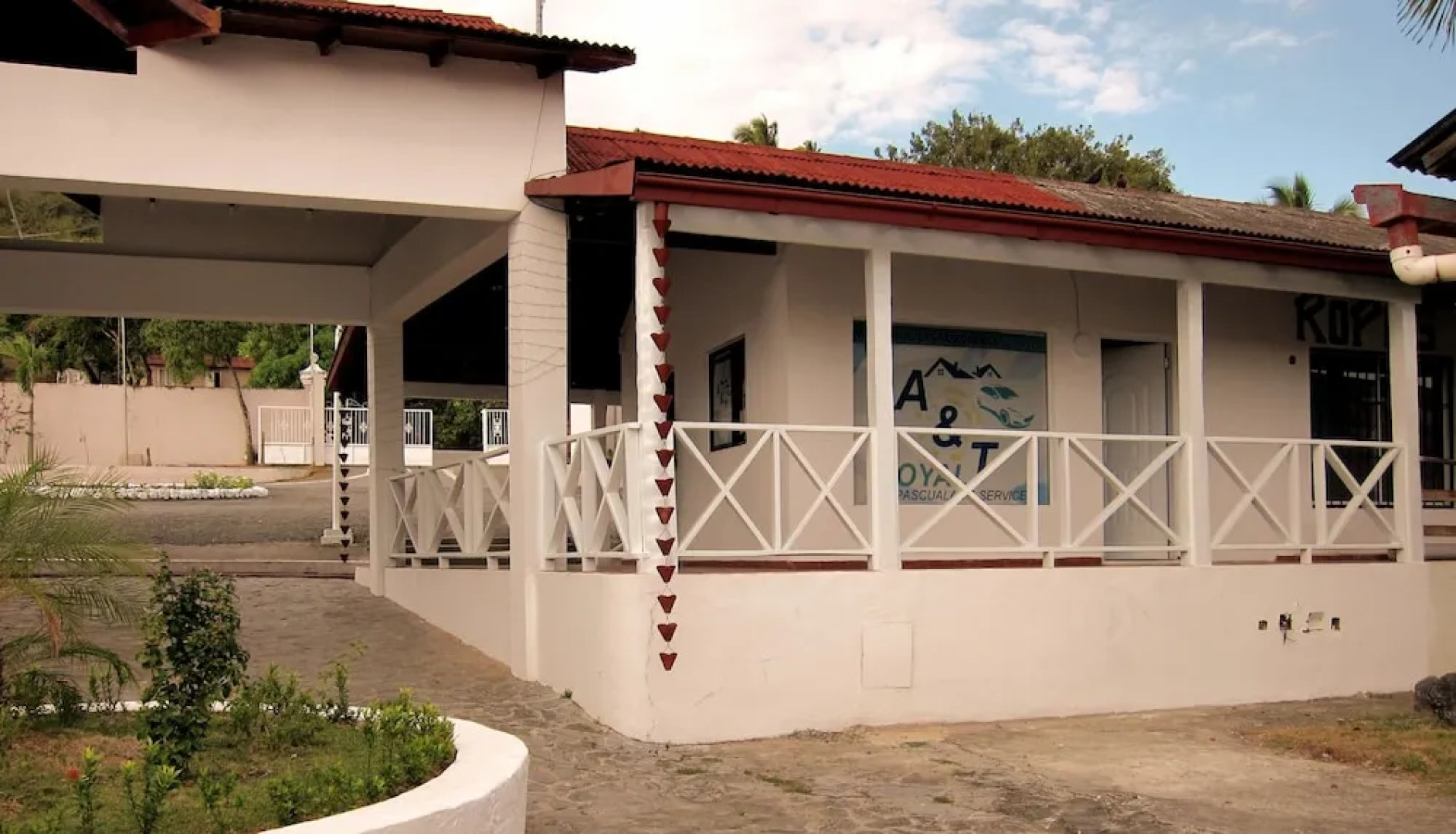 Suites & Rooms A&T Samana