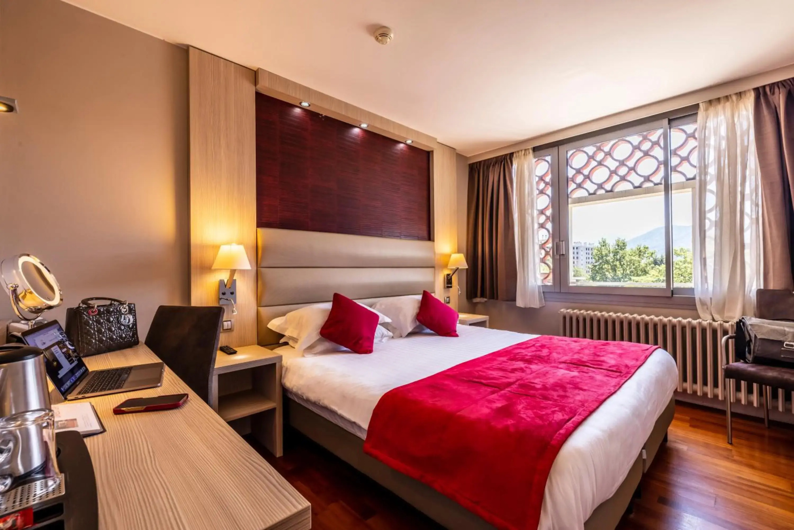 Hôtel Les Trois Roses, Grenoble Meylan