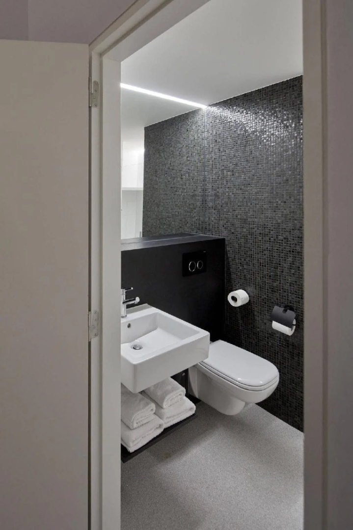 Alpha Hotel
